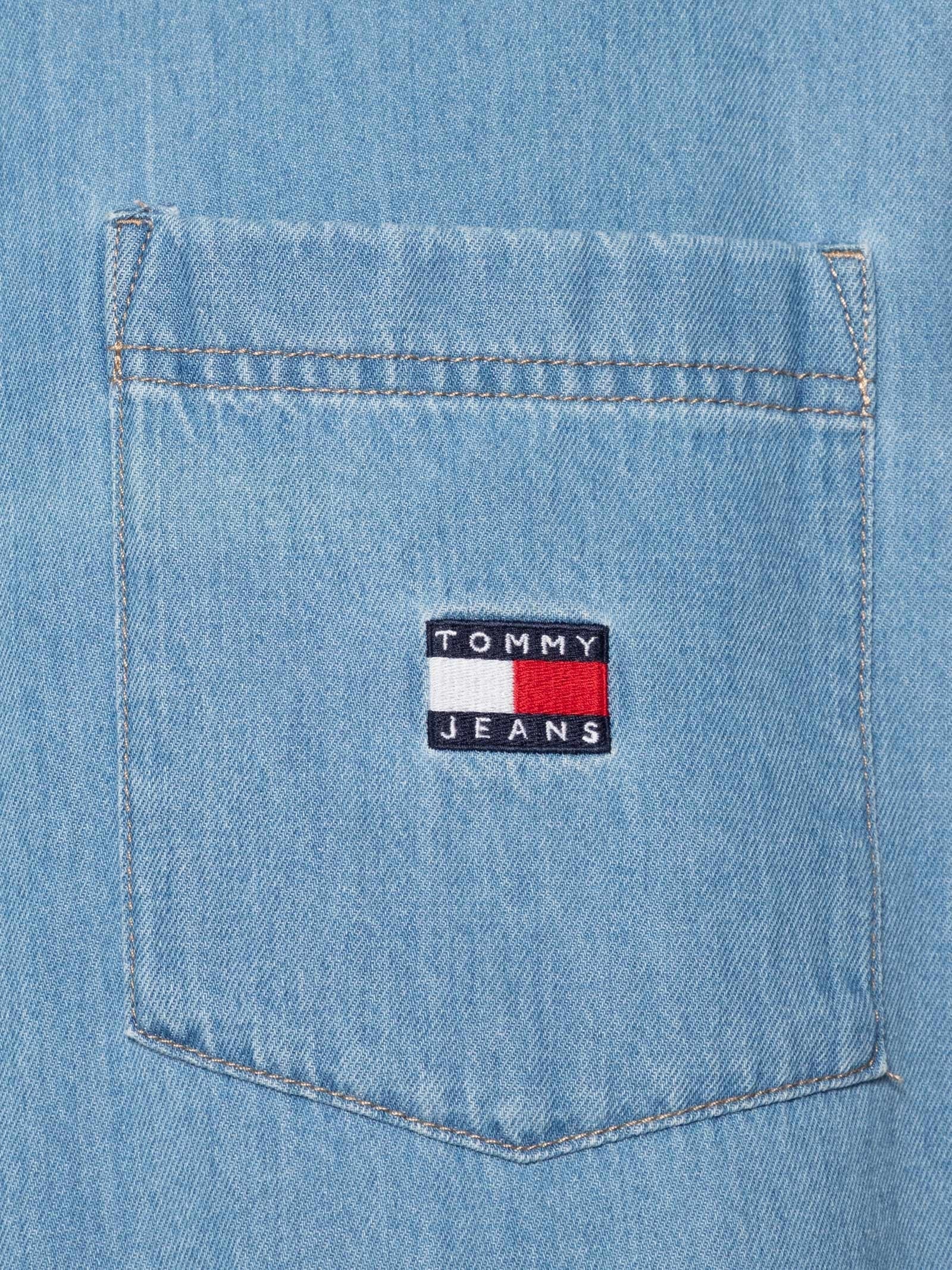 Camisa Masculina Jeans Relaxed Fit Bordada Azul Tommy Jeans