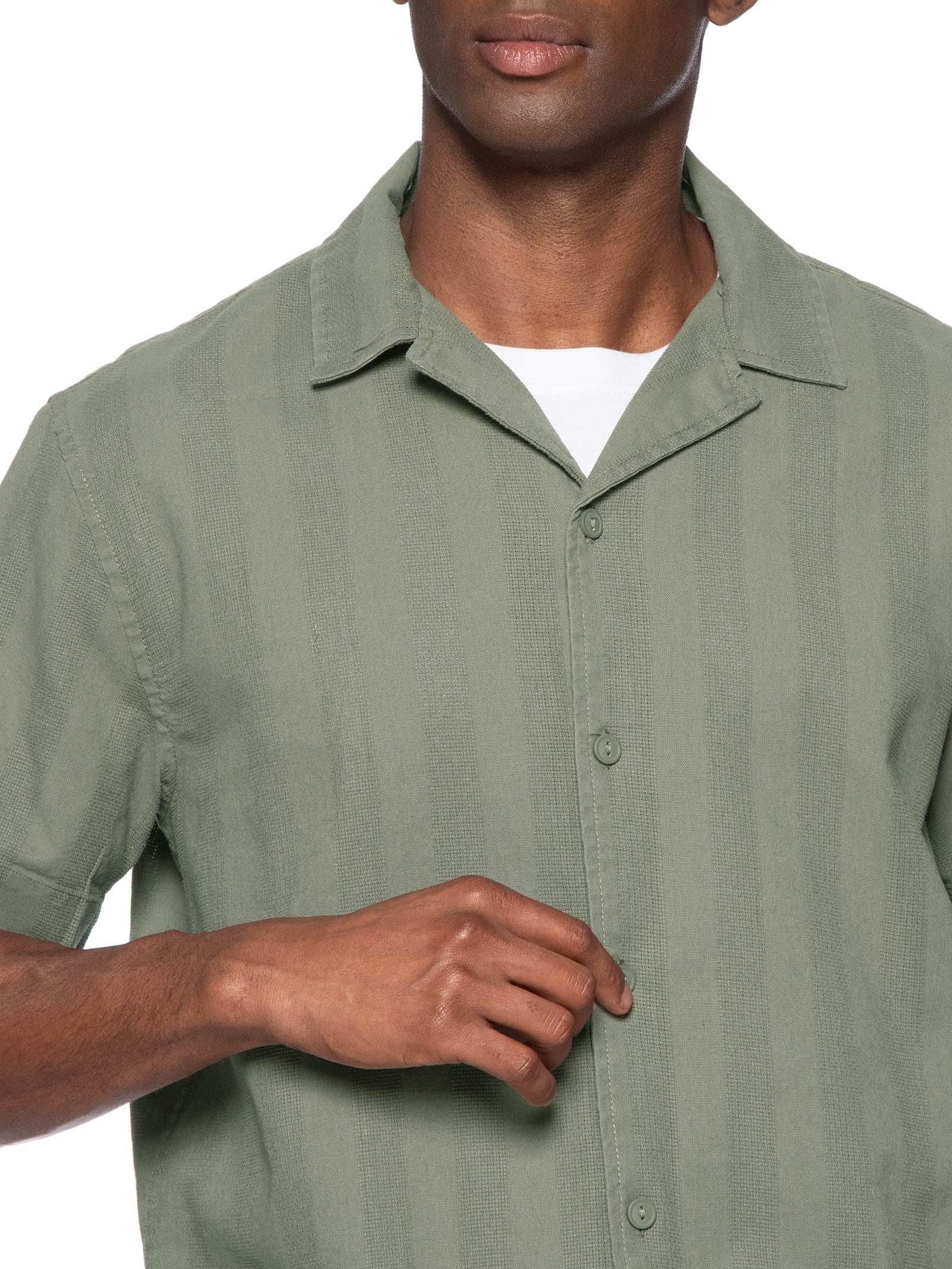 Camisa Masculina Resort Regular Fit Textura Listra Verde Hering