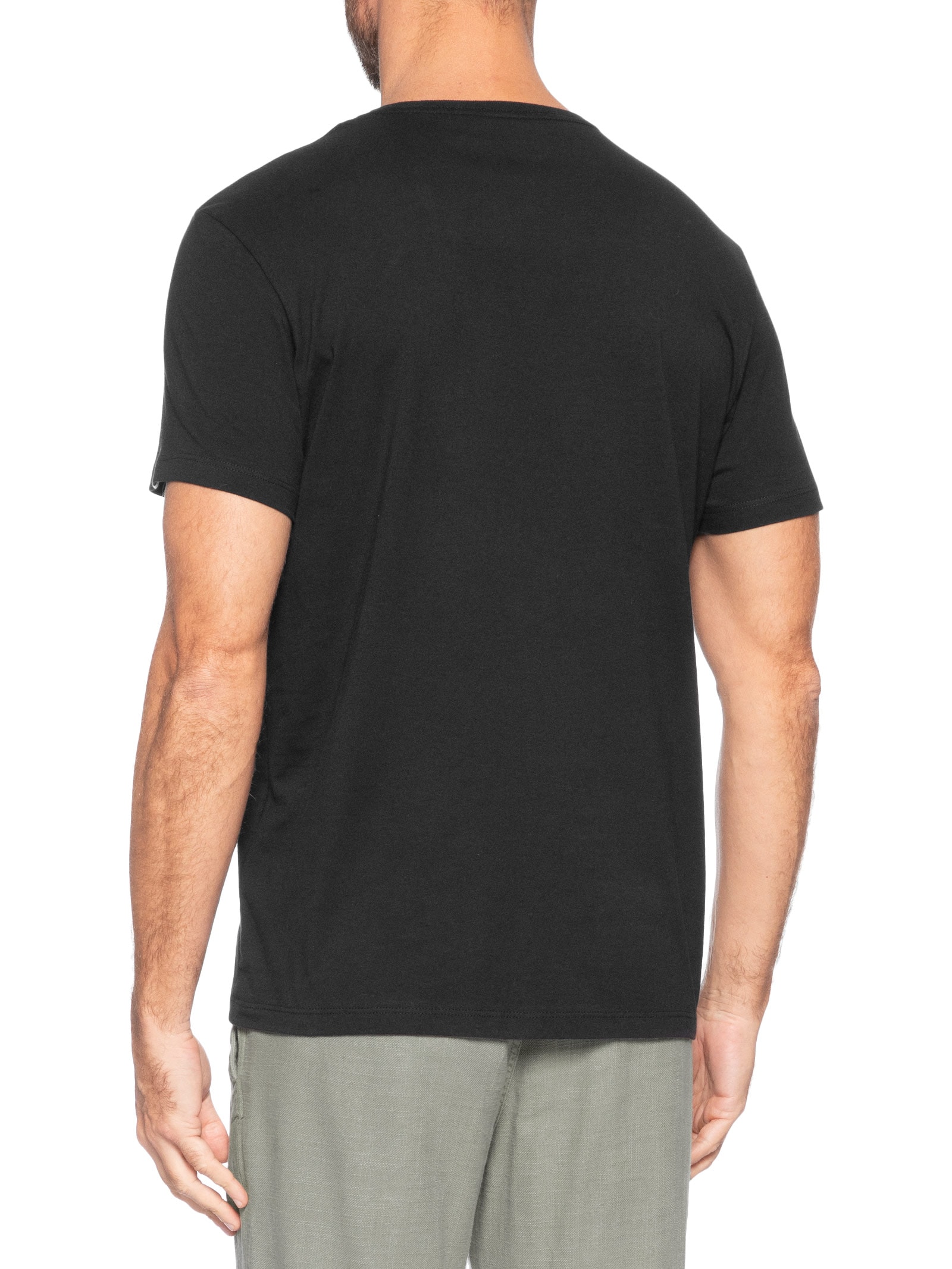 Camiseta Básica Masculina Em Algodão Preto Pineapple
