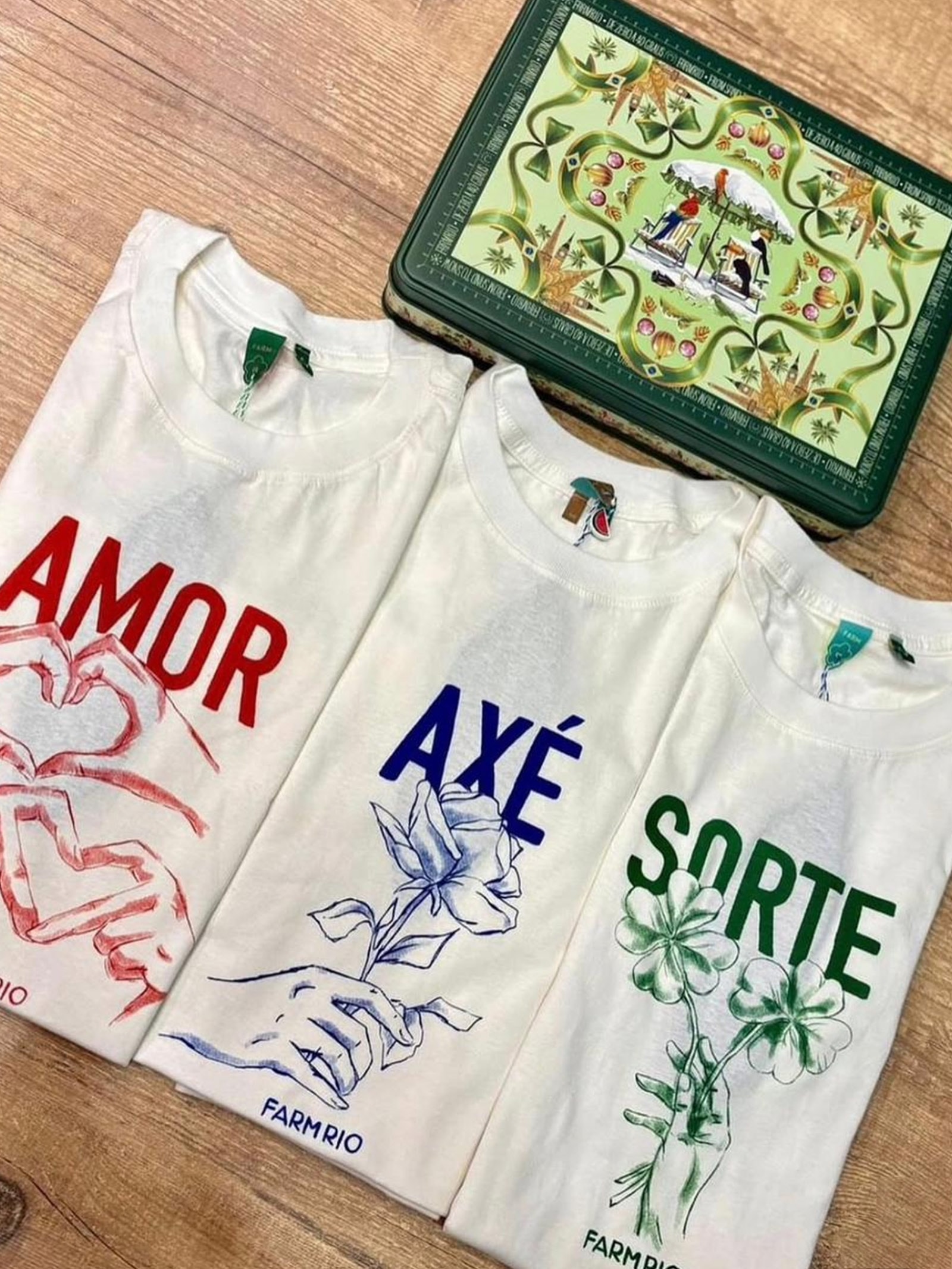 Camiseta Feminina Ampla Axé Branco Farm