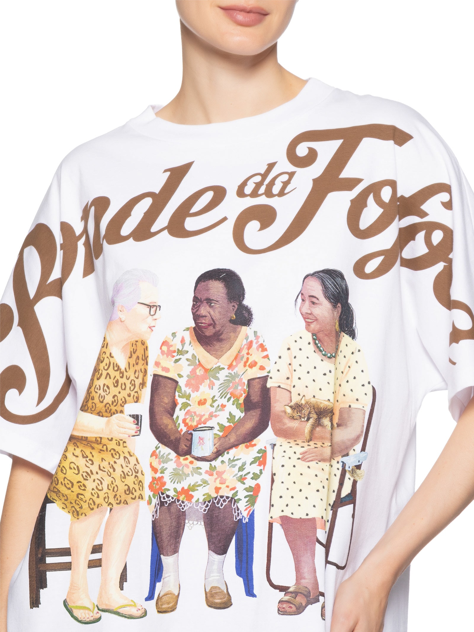 Camiseta Feminina Ampla Bonde Da Fofoca – Branco Farm