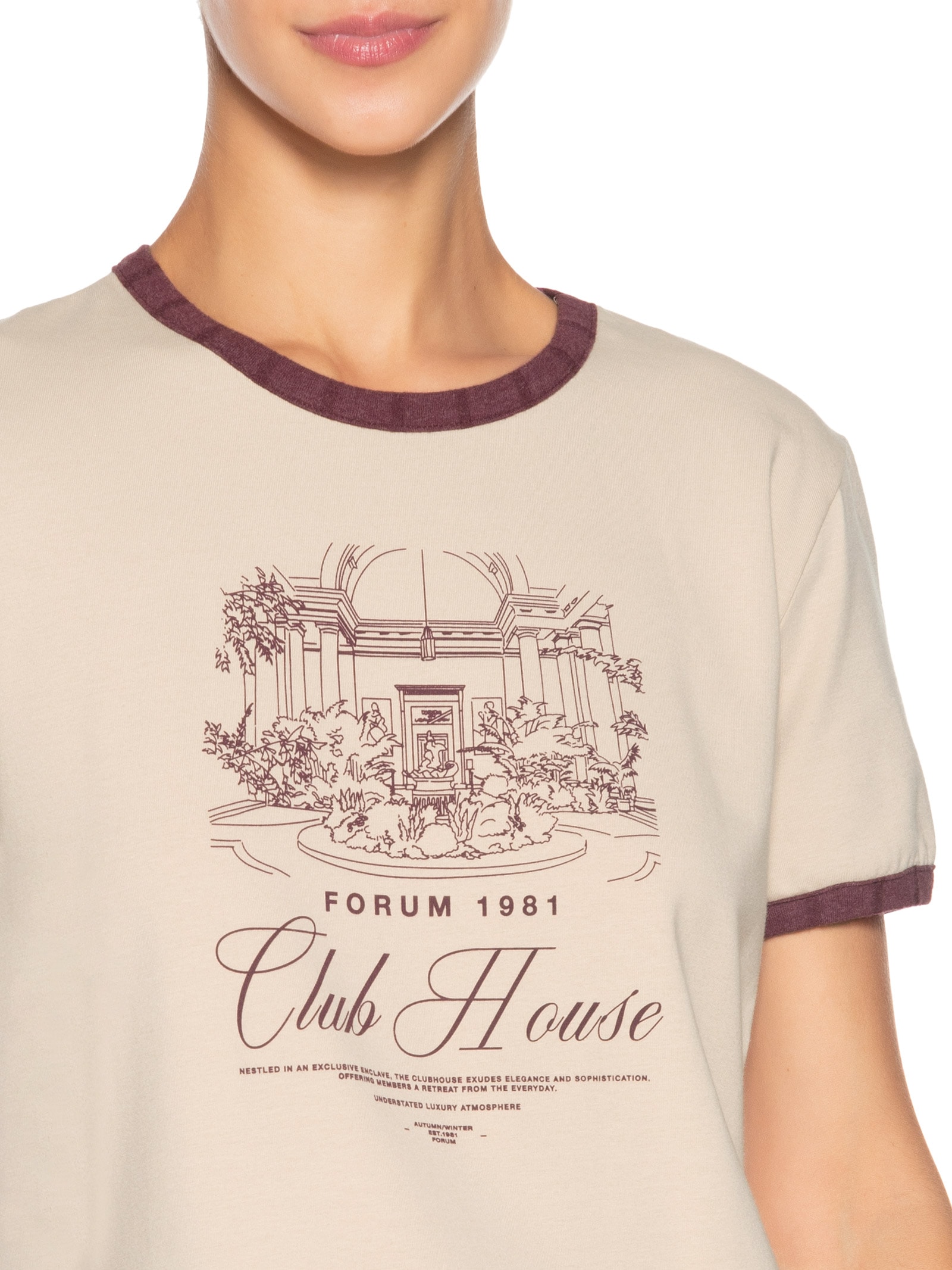 Camiseta Feminina Bege Forum