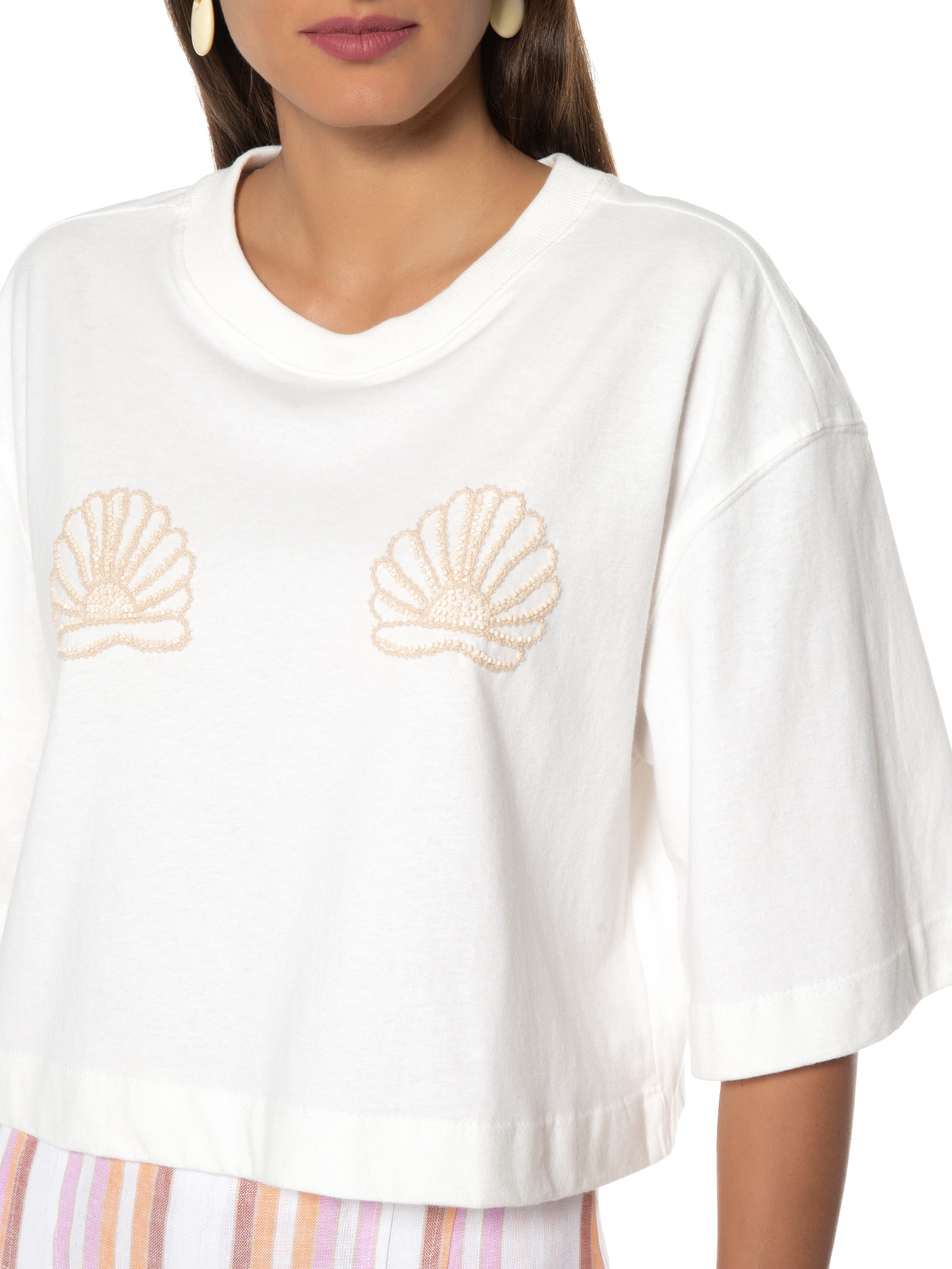 Camiseta Feminina Bordado Concha Off White Dress To