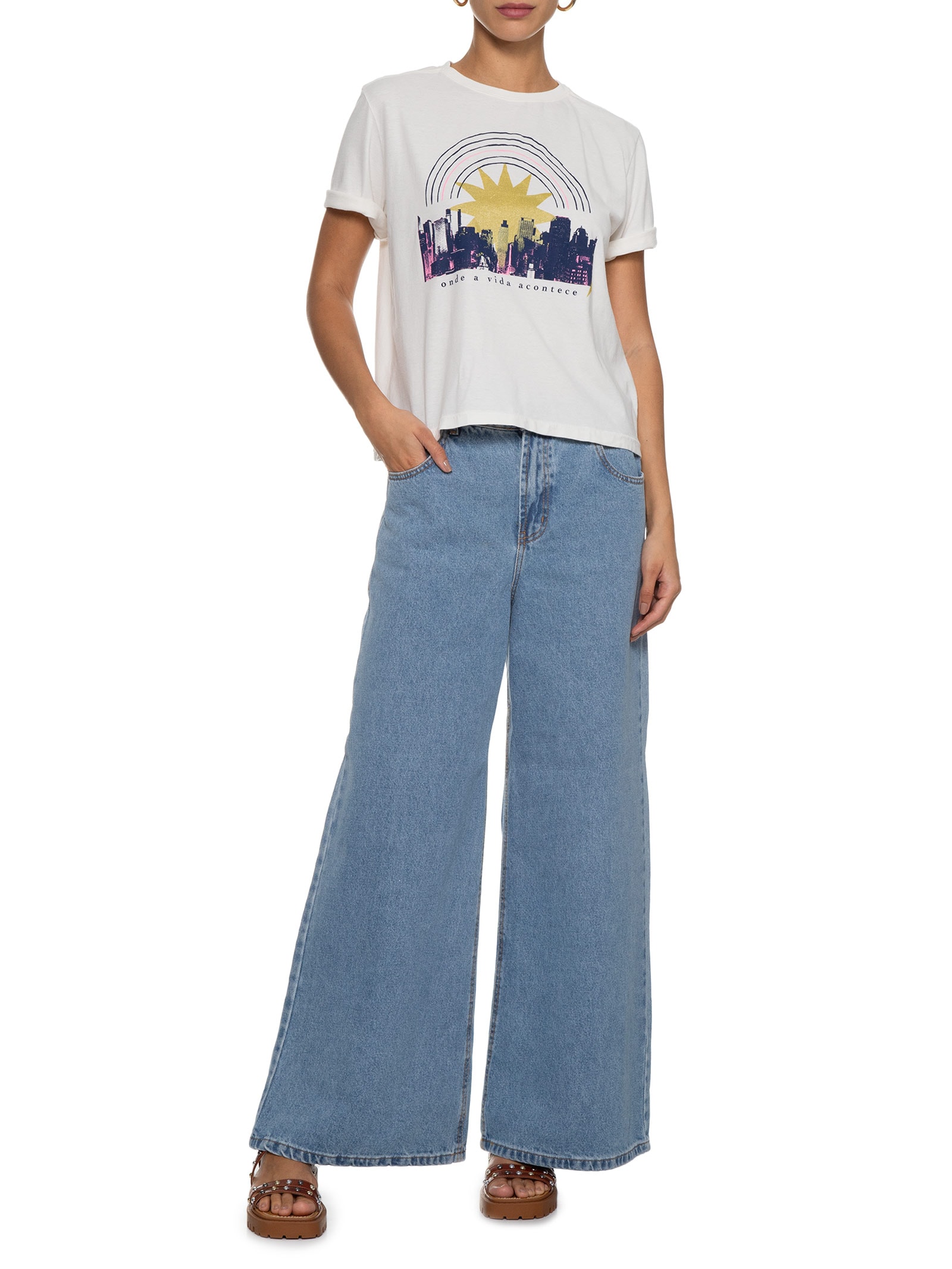 Camiseta Feminina Box Cidade Off White Cantão