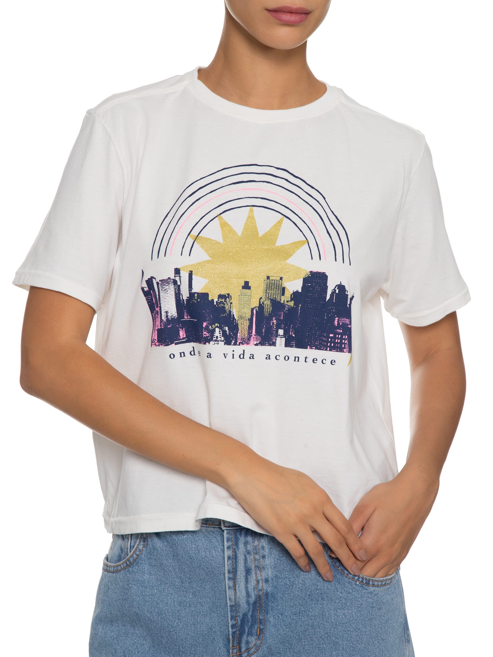 Camiseta Feminina Box Cidade Off White Cantão