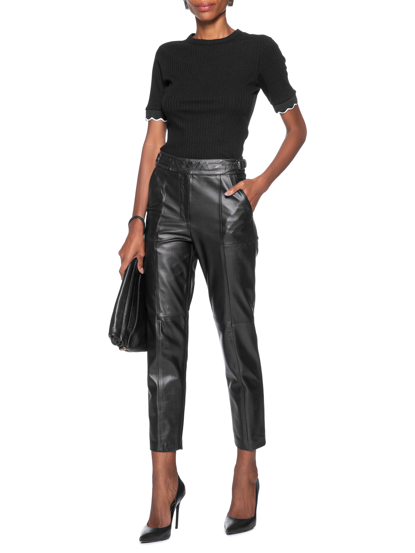 Camiseta Feminina Canelada Preto Forum