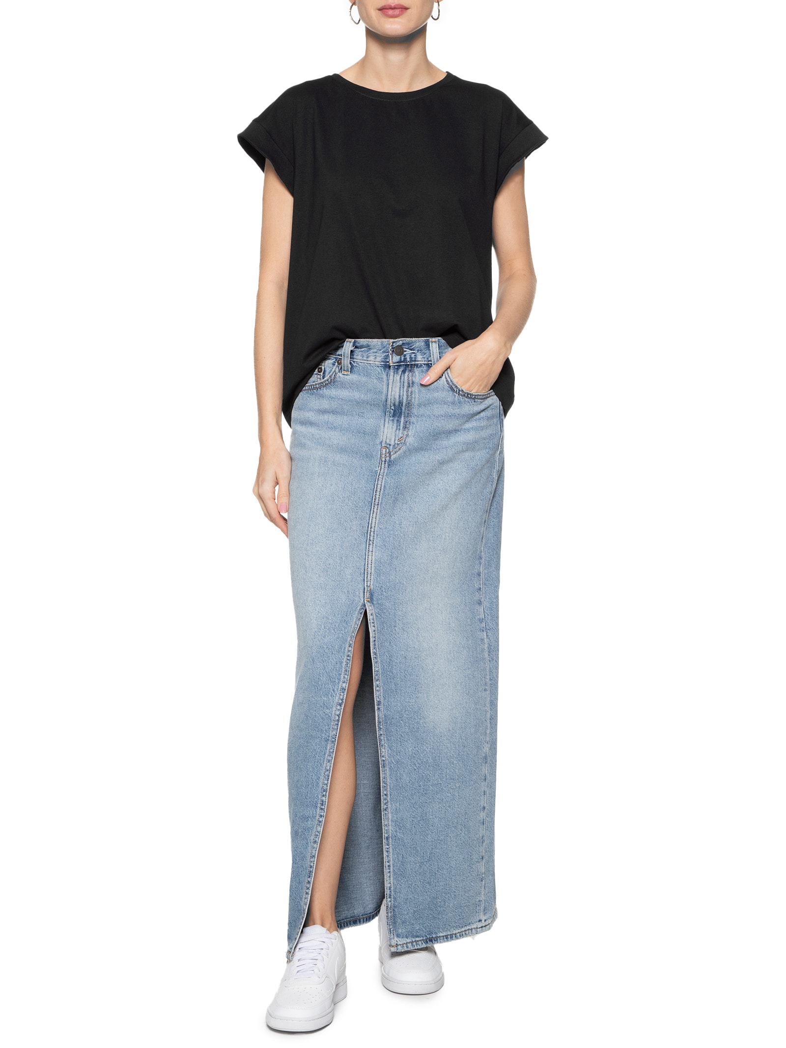 Camiseta Feminina Cava Alongada Básica Preto Basiq