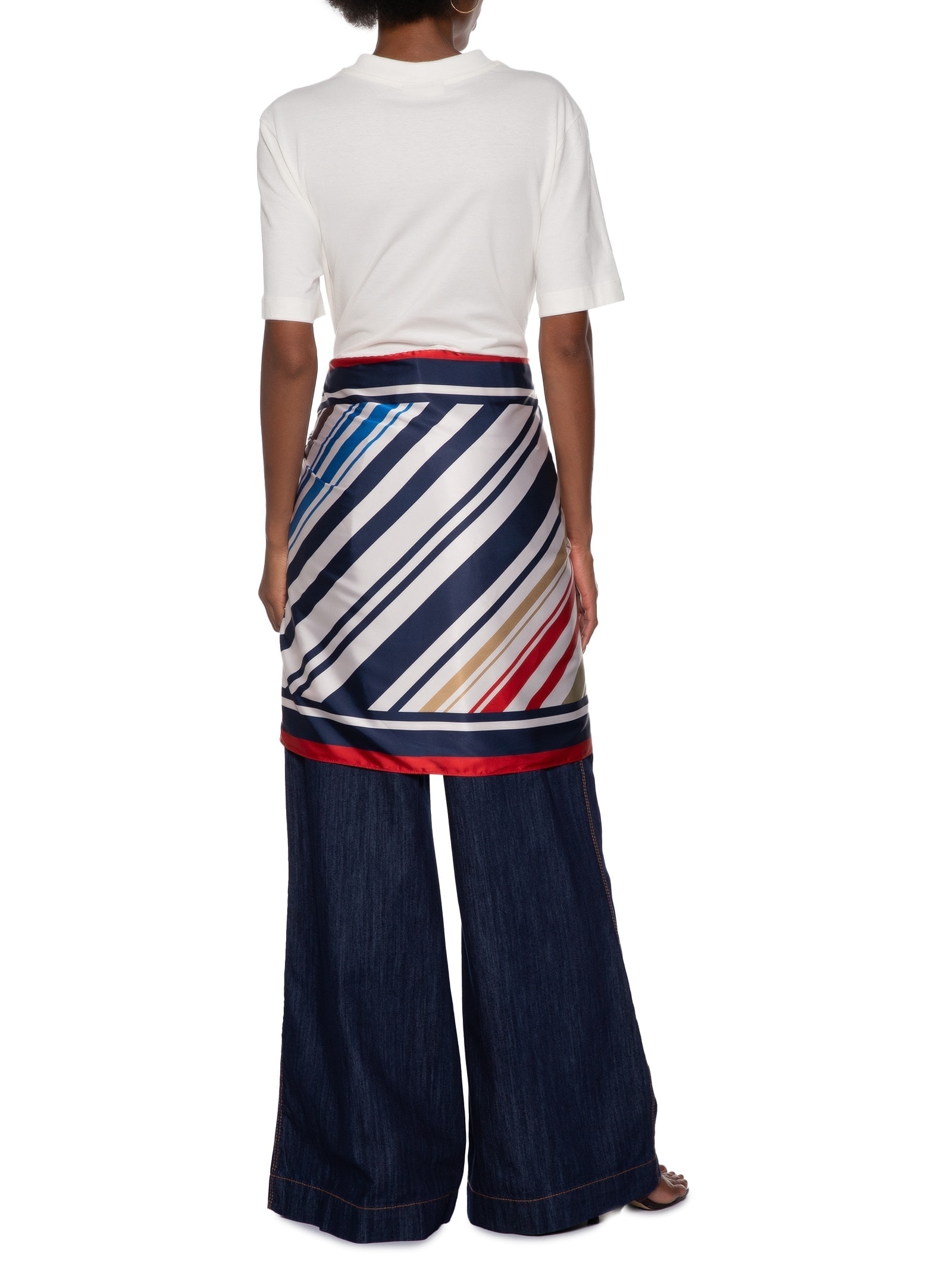 Camiseta Feminina Com Amarração De Lenço Branco Lança Perfume