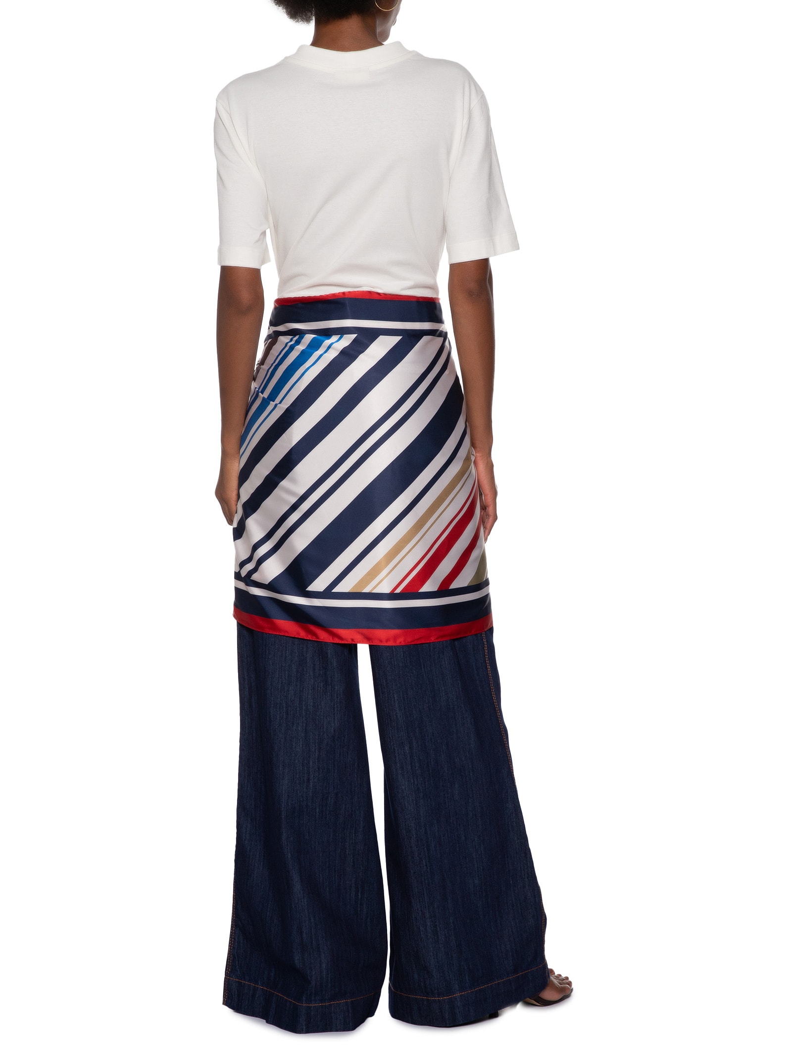 Camiseta Feminina Com Amarração De Lenço Branco Lança Perfume