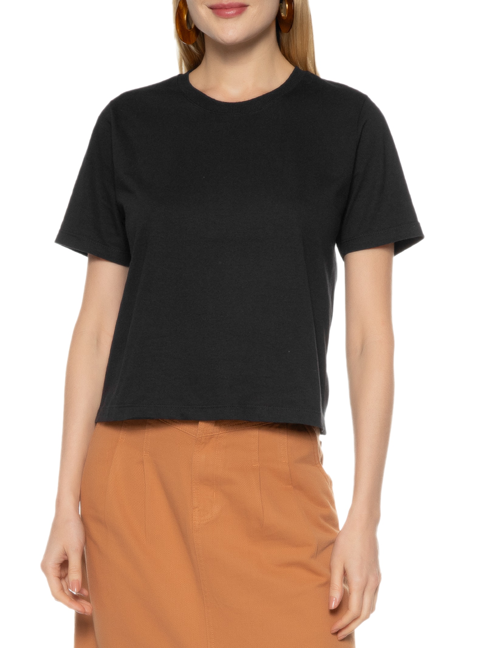 Camiseta Feminina Costas Bordadas Preto Market 33