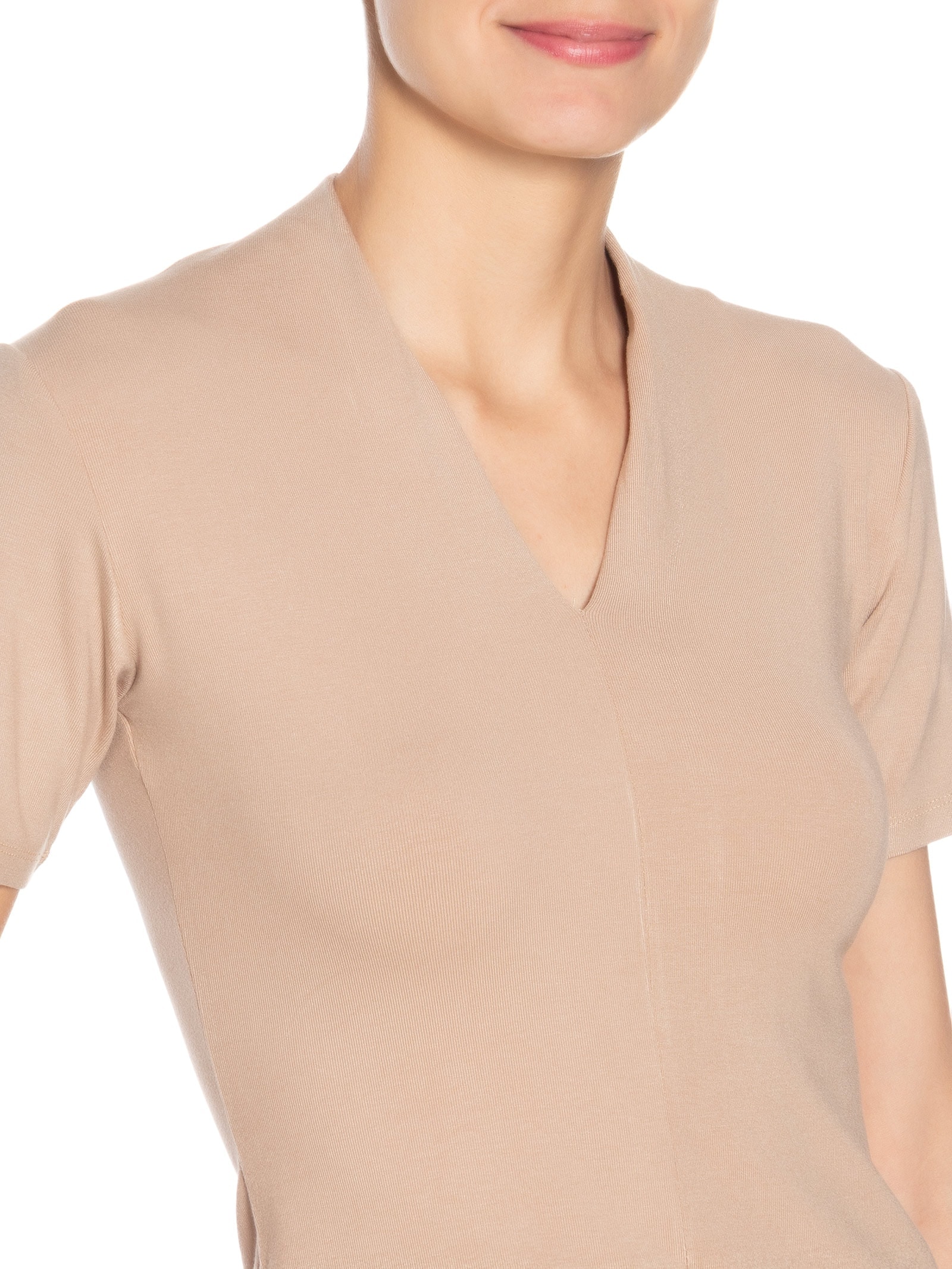 Camiseta Feminina Decote V Bege Basiq
