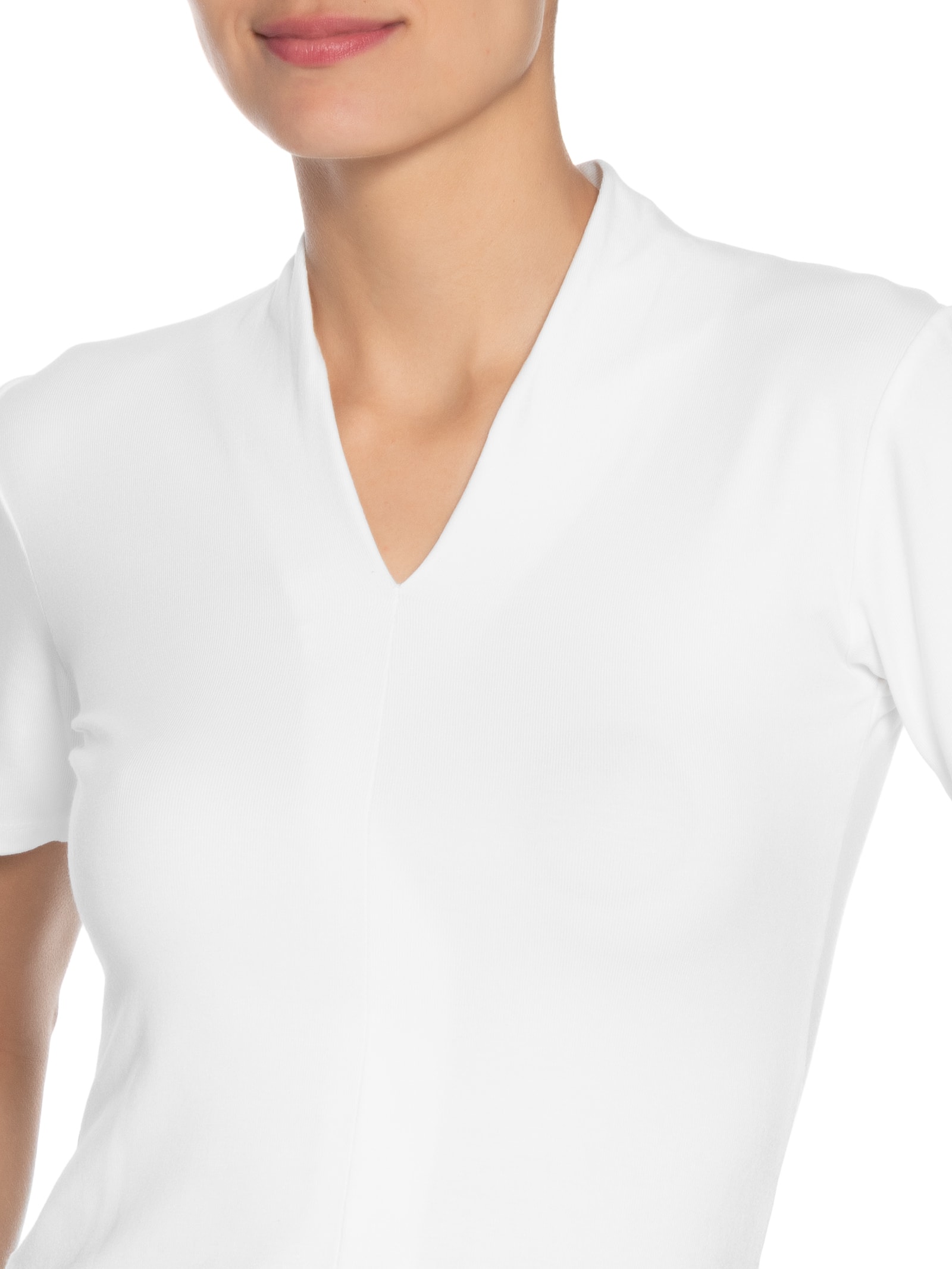 Camiseta Feminina Decote V Branco Basiq
