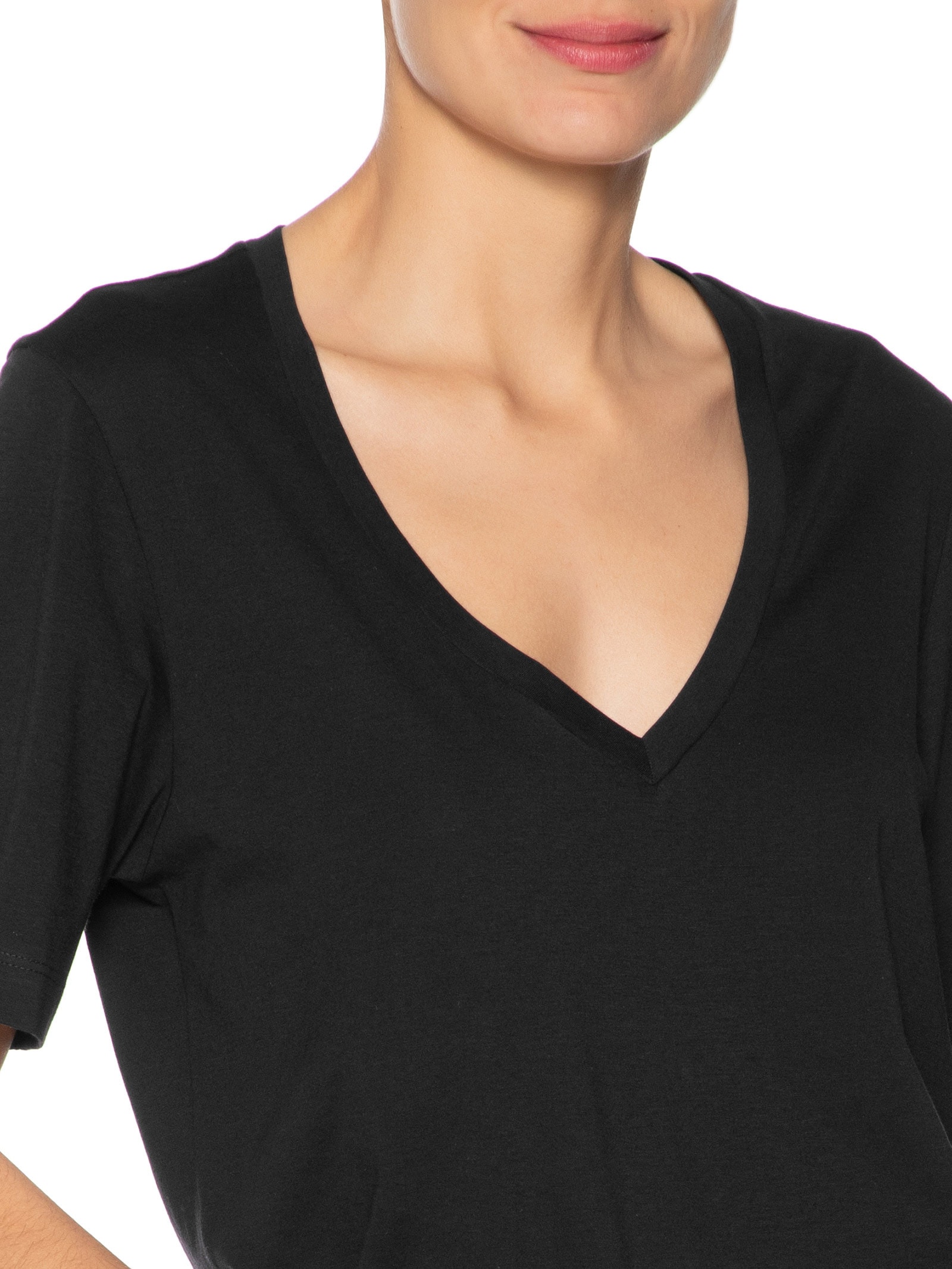 Camiseta Feminina Decote V Pima Preto Animale