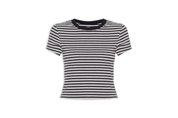 Camiseta Feminina Essential Baby Tee – Preto