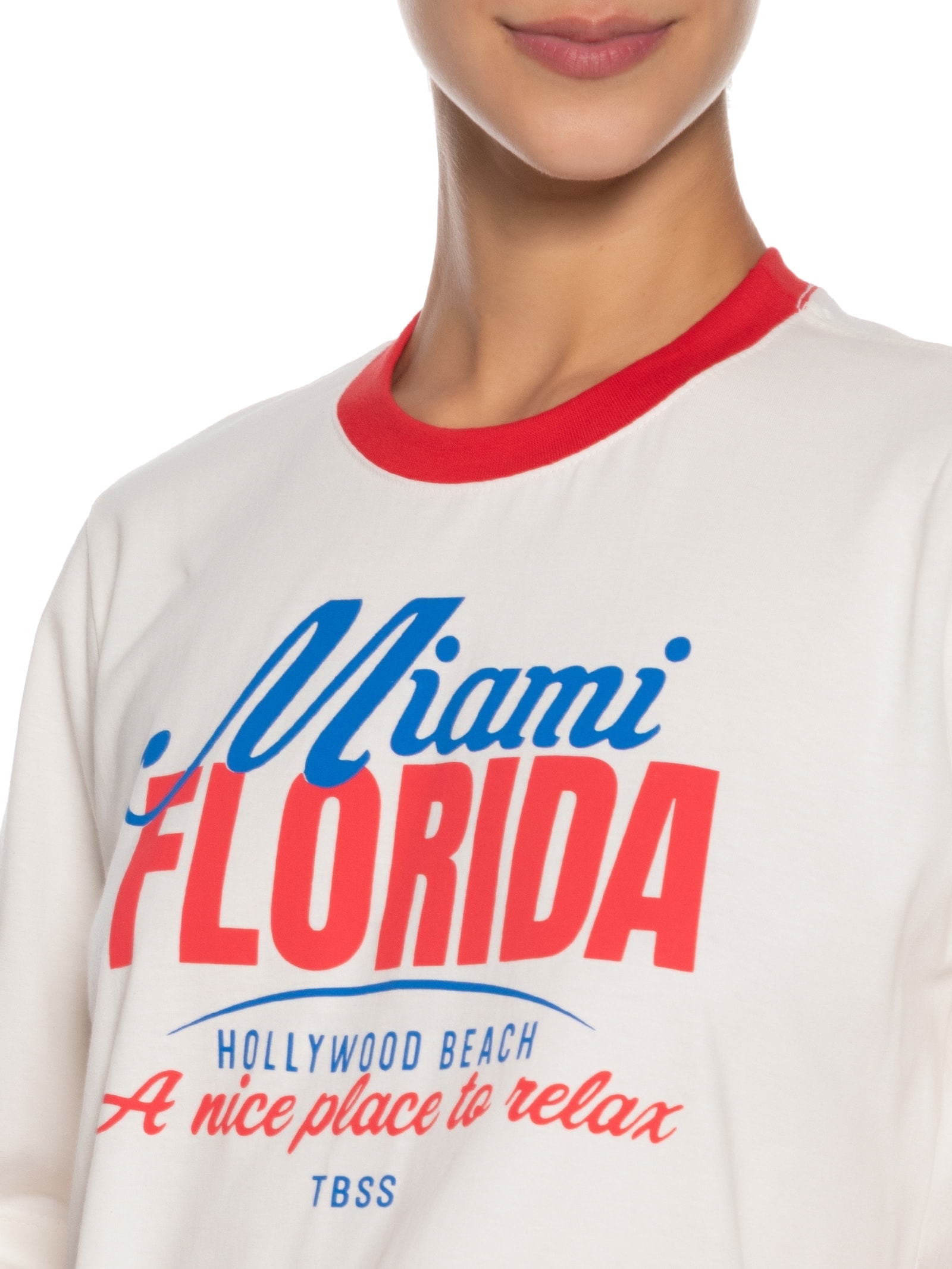 Camiseta Feminina Estampada Off White Market 33