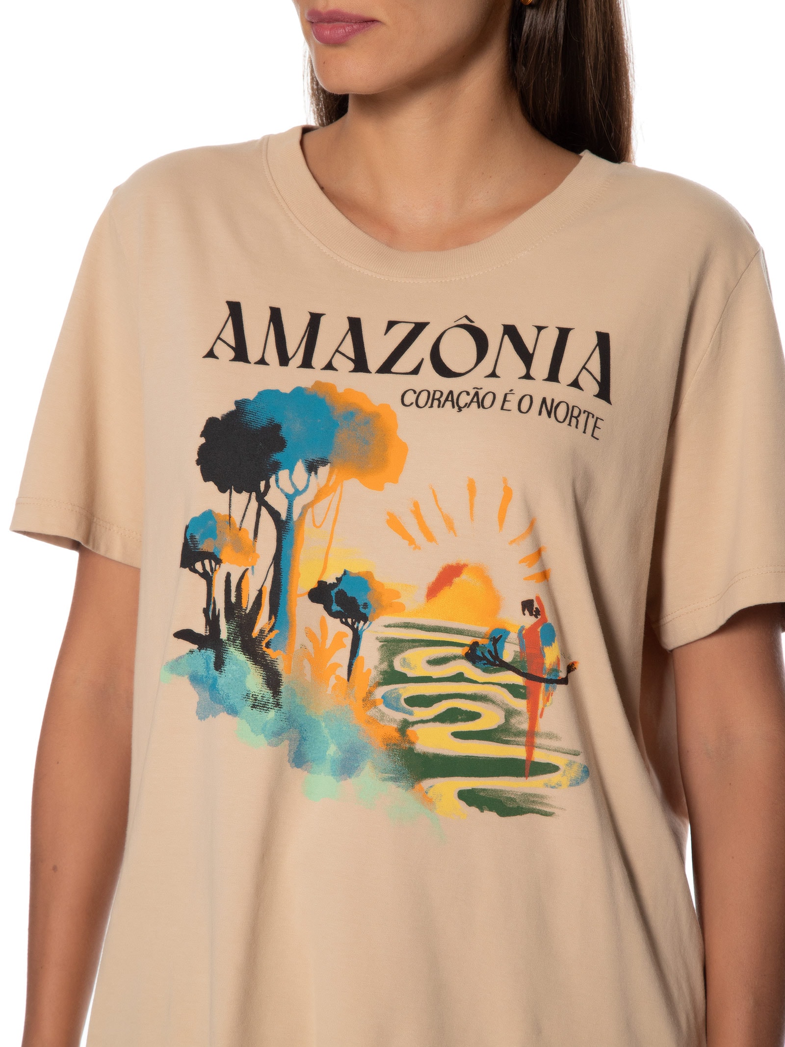 Camiseta Feminina Fit Amazônia Coração é o Norte Bege Farm