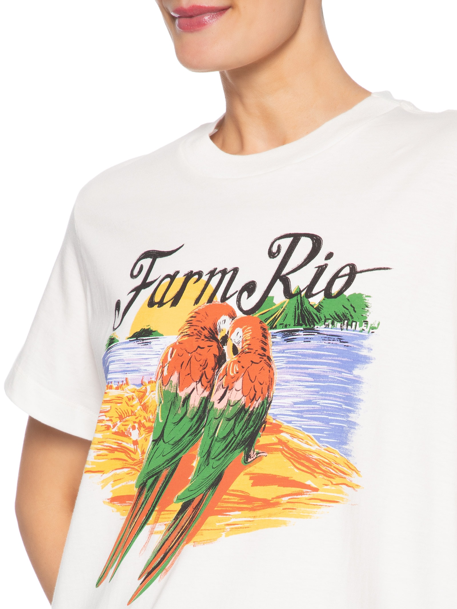 Camiseta Feminina Fit Araras Namorando Branco Farm