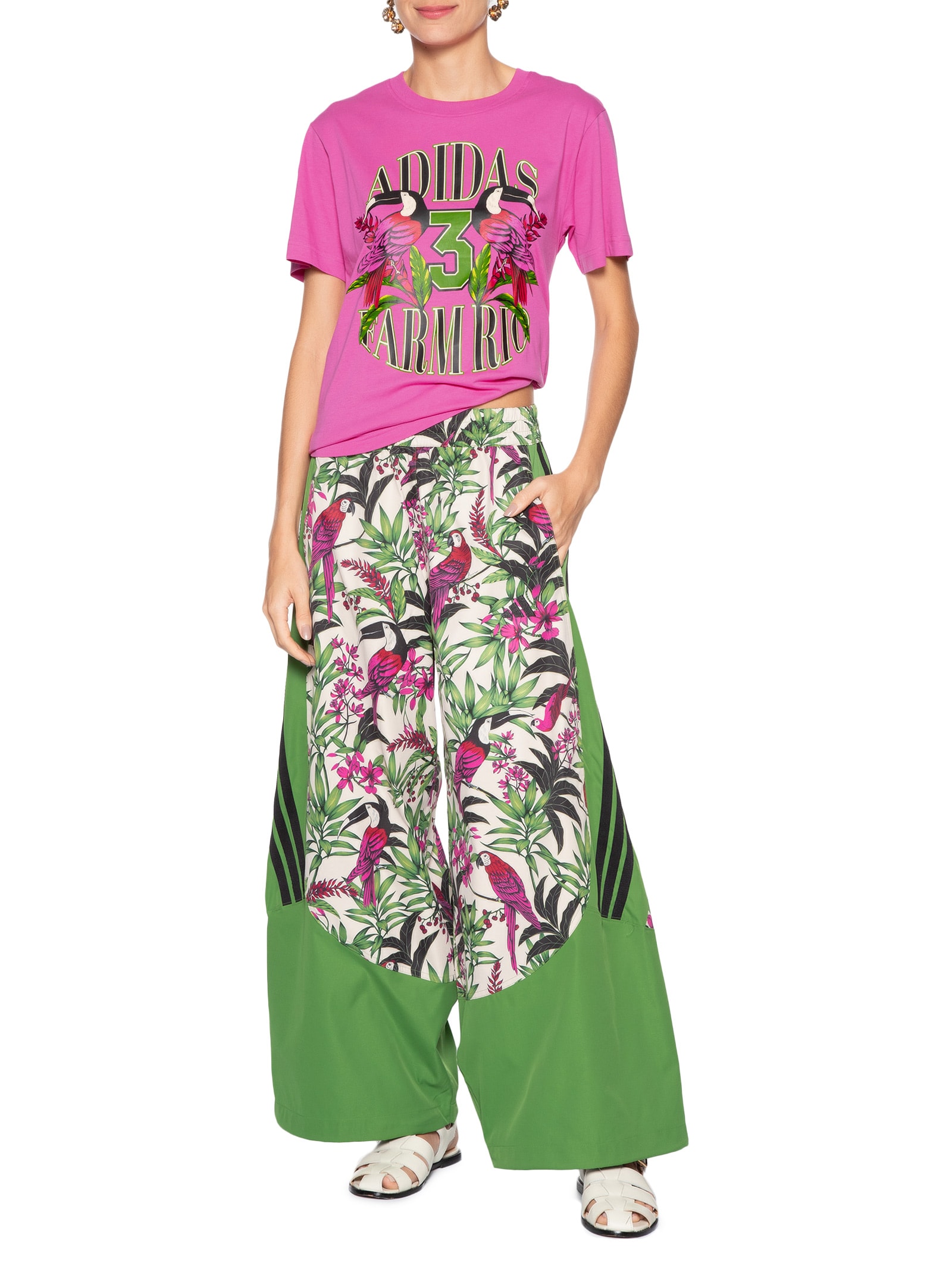 Camiseta Feminina GFX Rosa Adidas + Farm