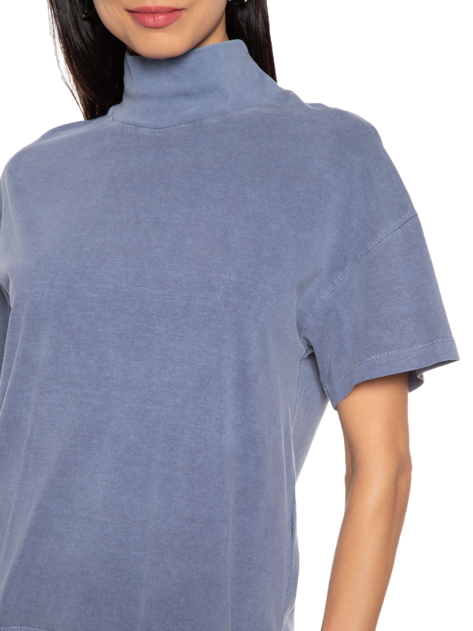 Camiseta Feminina Gola Alta Azul Basiq