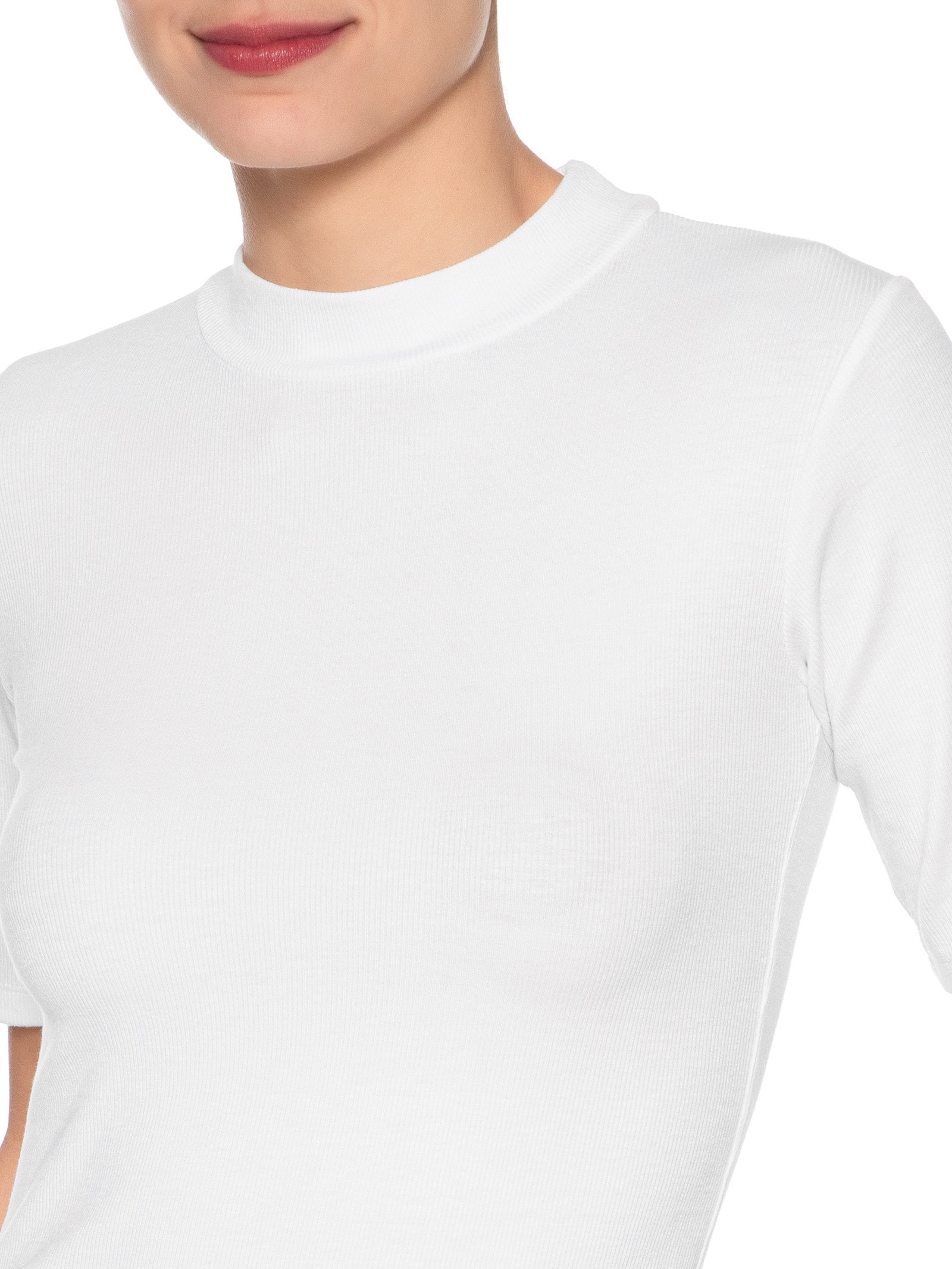 Camiseta Feminina Gola Alta Branco  Basiq