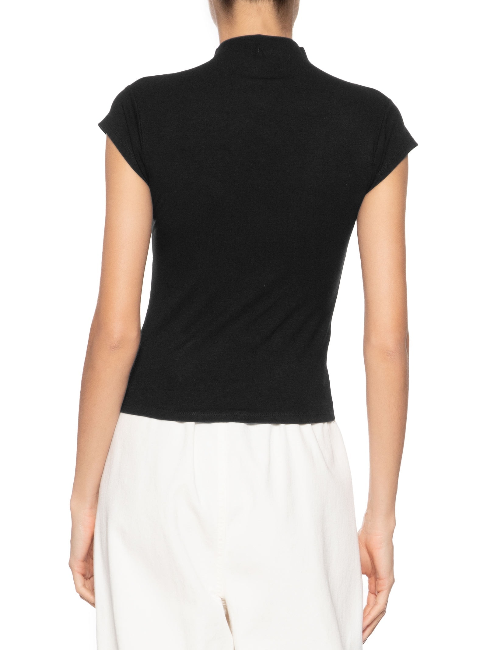 Camiseta Feminina Gola Alta Preto Basiq