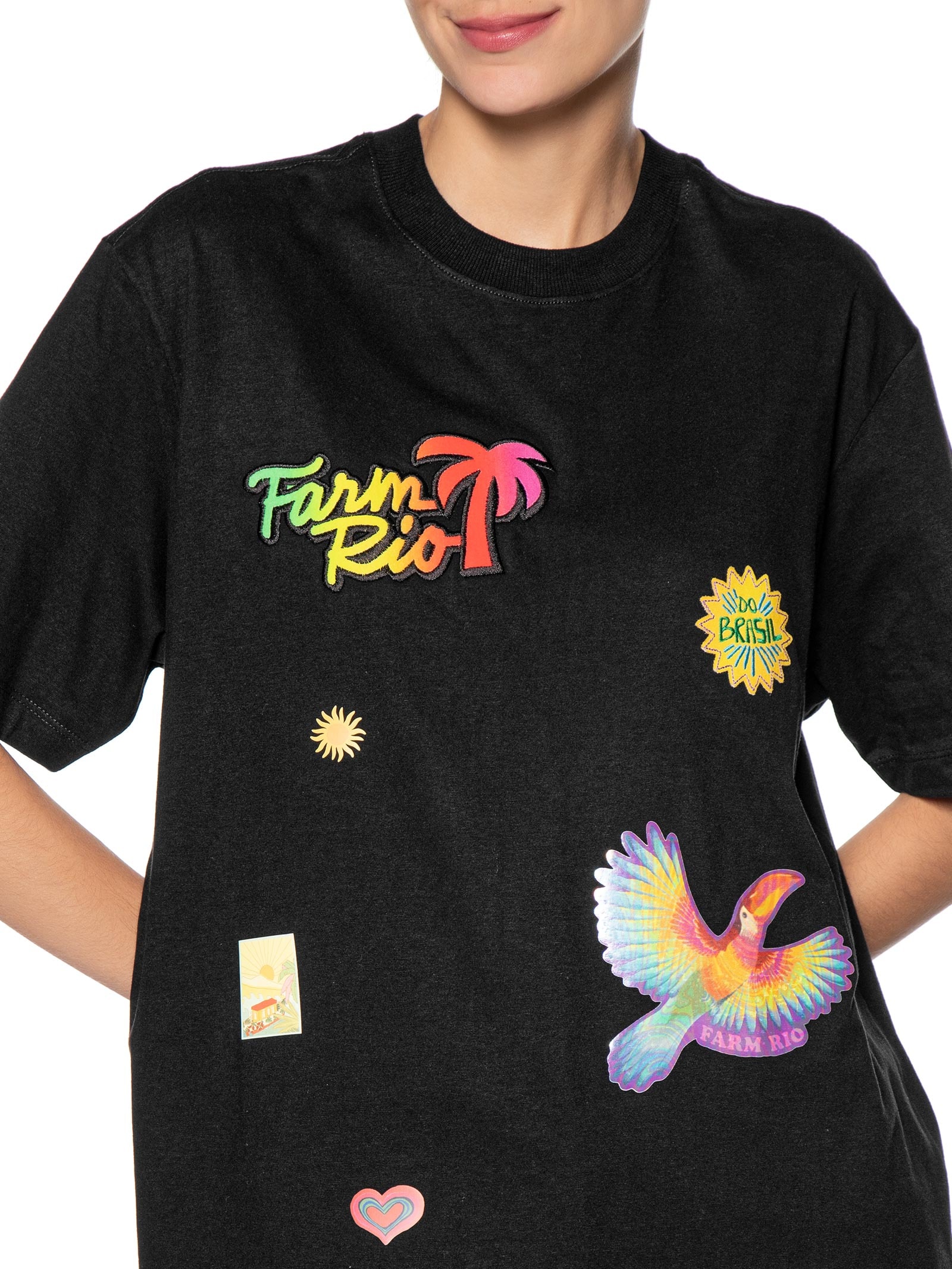 Camiseta Feminina Ipanema Mix Patches Preto Farm Etc
