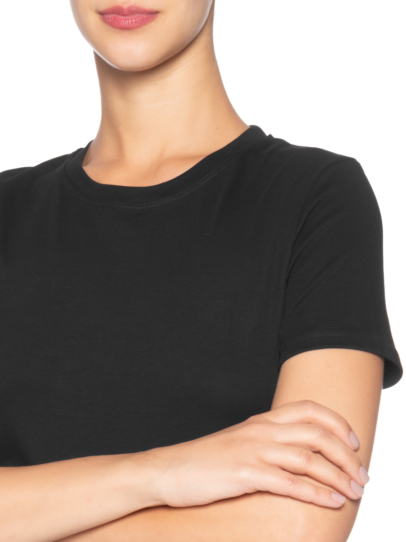 Camiseta Feminina Lisa Mc Preto Basiq