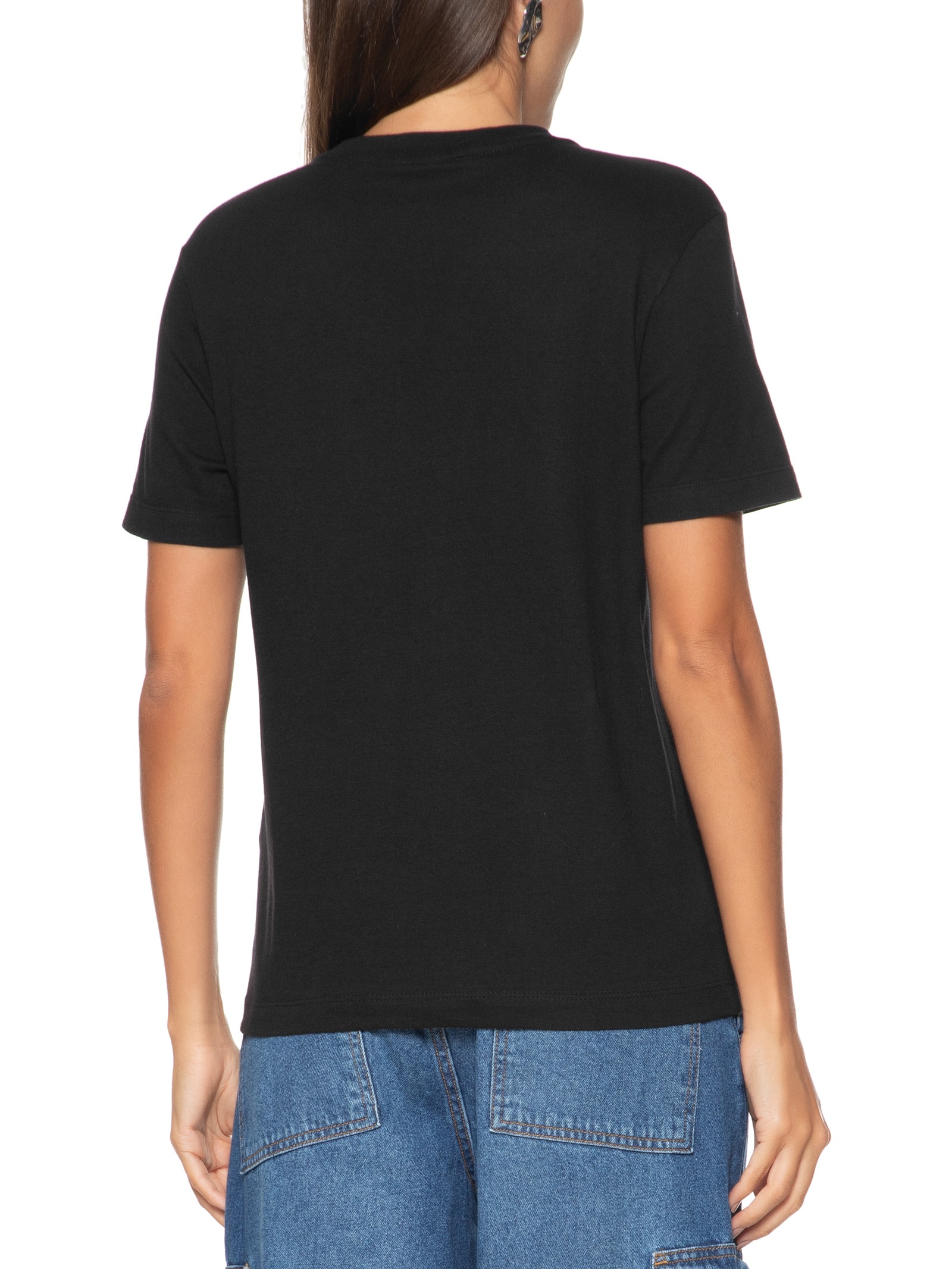 Camiseta Feminina Lisa Preto Dzarm