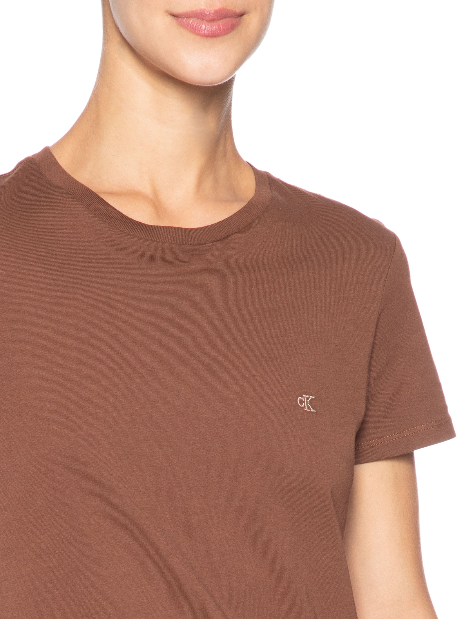 Camiseta Feminina Manga Curta Logo Bordado Marrom Calvin Klein Jeans