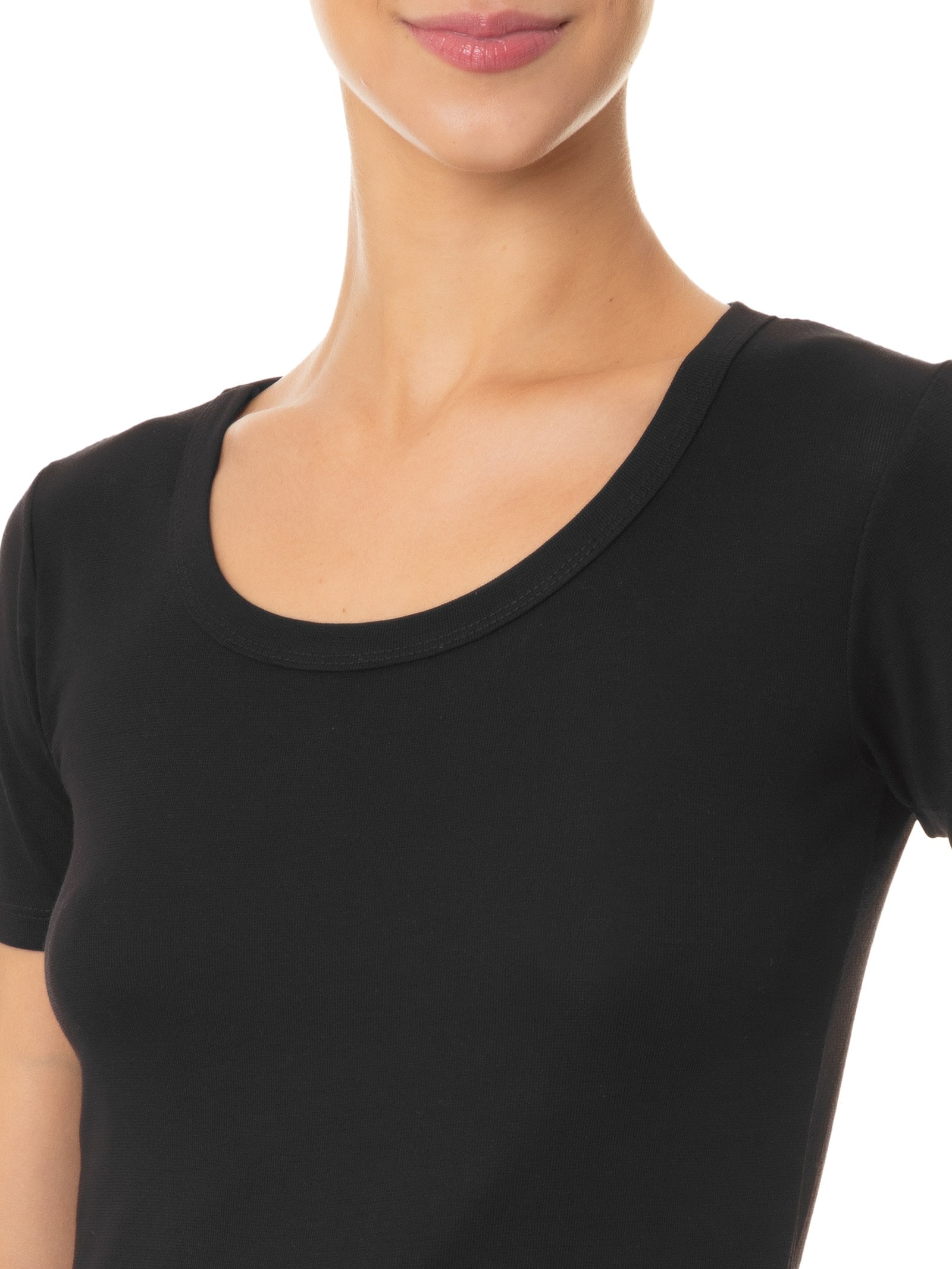 Camiseta Feminina Manga Curta Preto Basiq