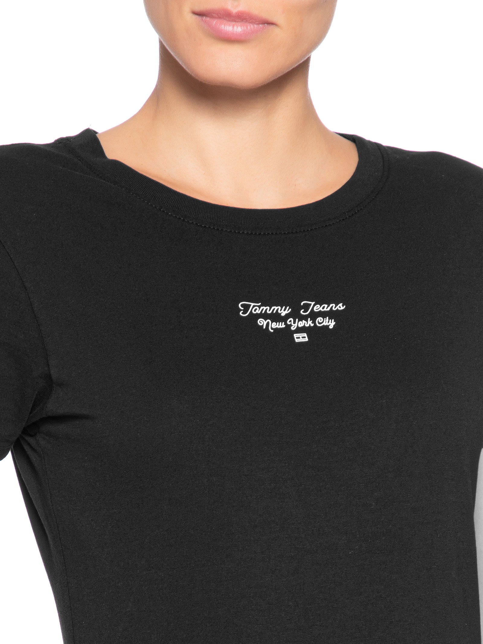 Camiseta Feminina Manga Curta Slim Ess Logo Preto Tommy Jeans