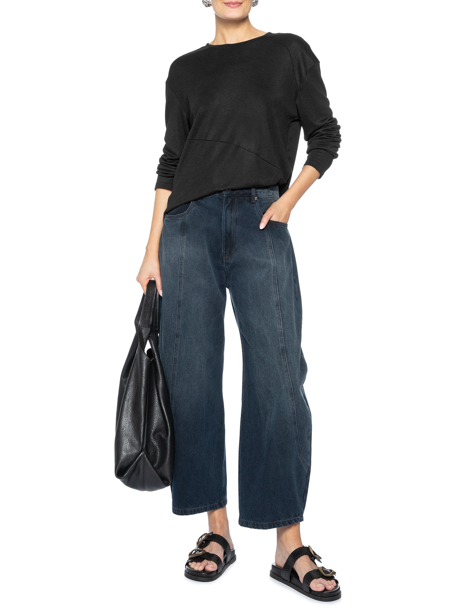 Camiseta Feminina Manga Longa Com Recortes Preto Basiq