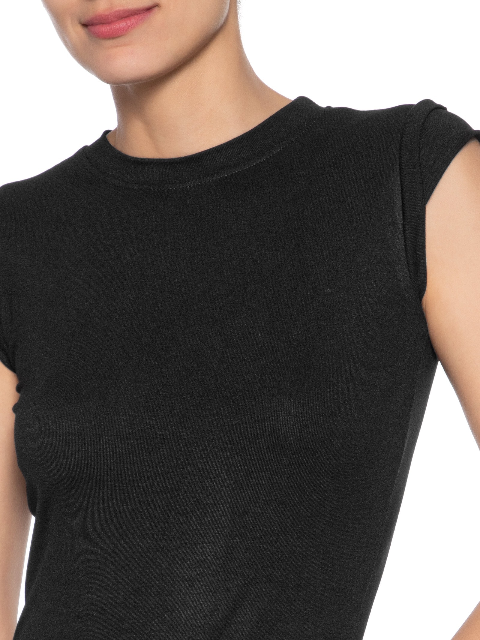 Camiseta Feminina Manga Sobreposta Preto Basiq