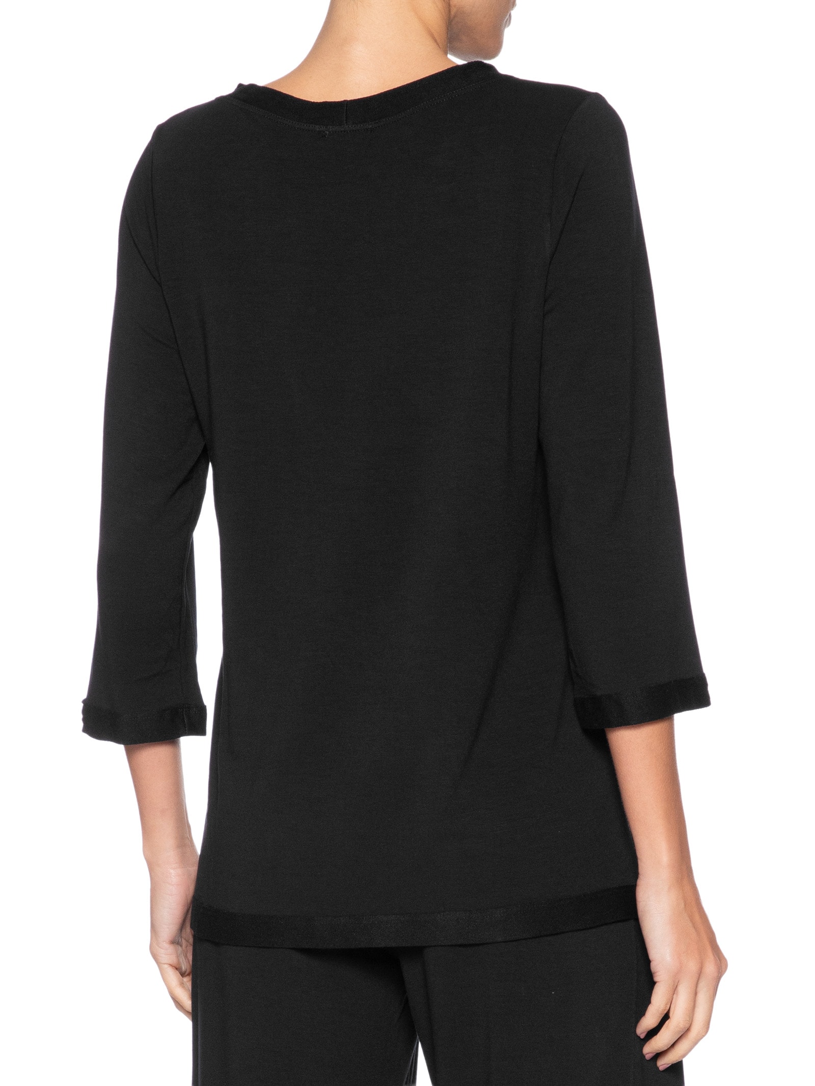 Camiseta Feminina Manga Três Quartos – Preto Basiq