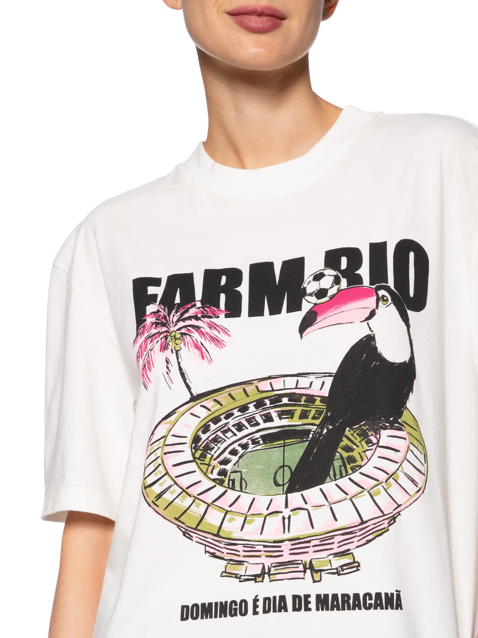 Camiseta Feminina Média Maracanã Off White Farm