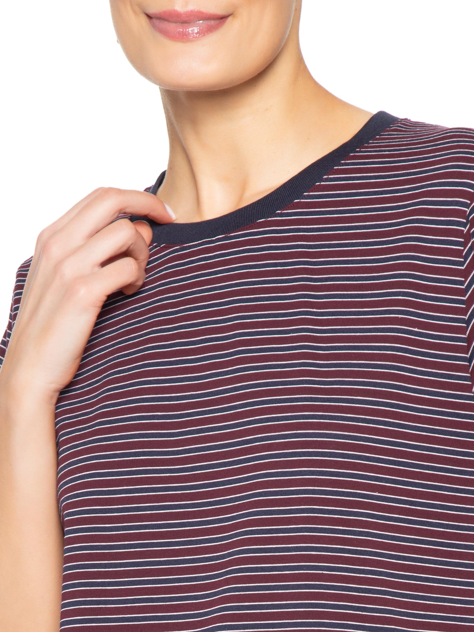 Camiseta Feminina Oversized Listrada Vermelho Basiq