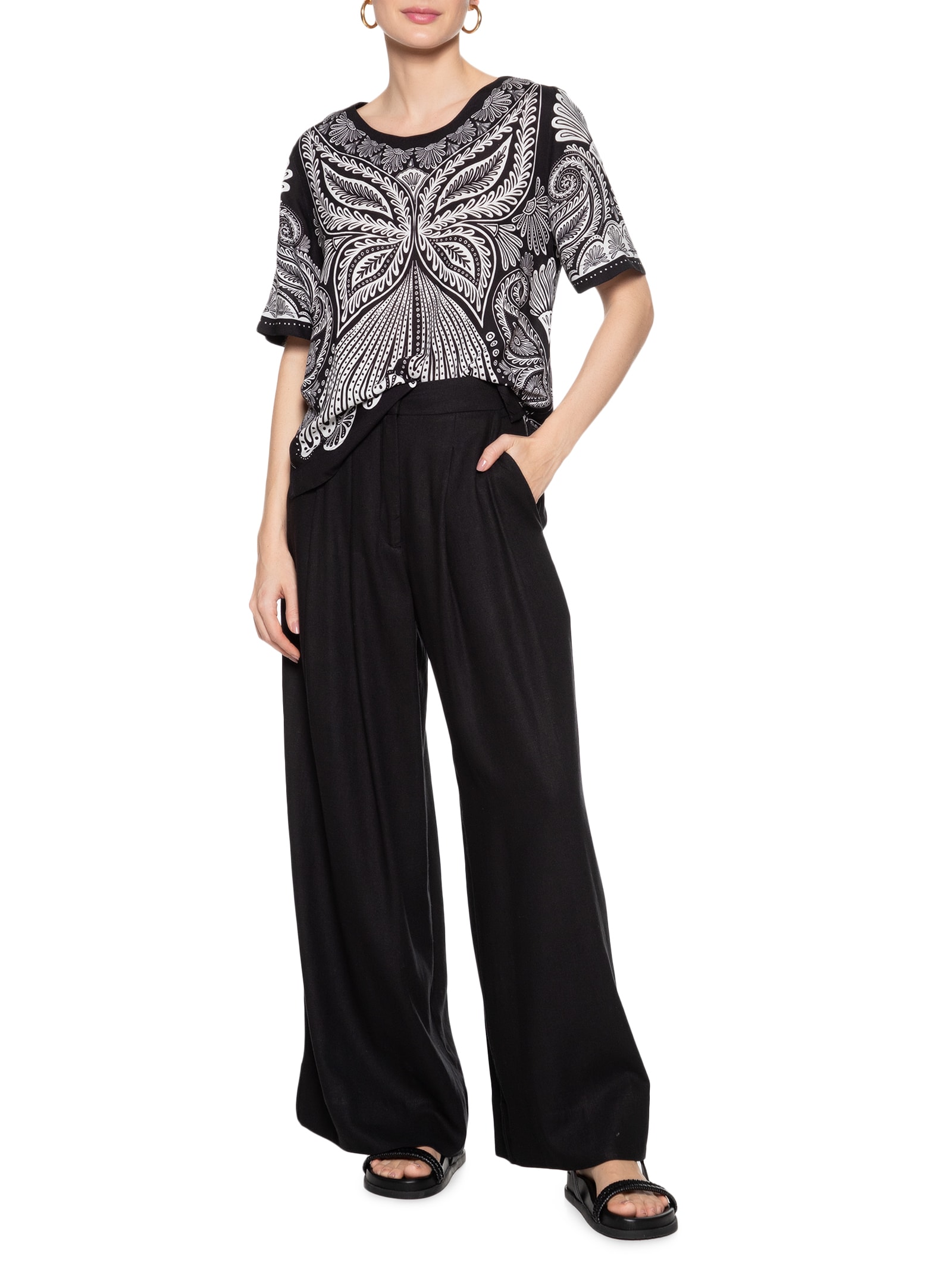 Camiseta Feminina Papillon Preto  Farm