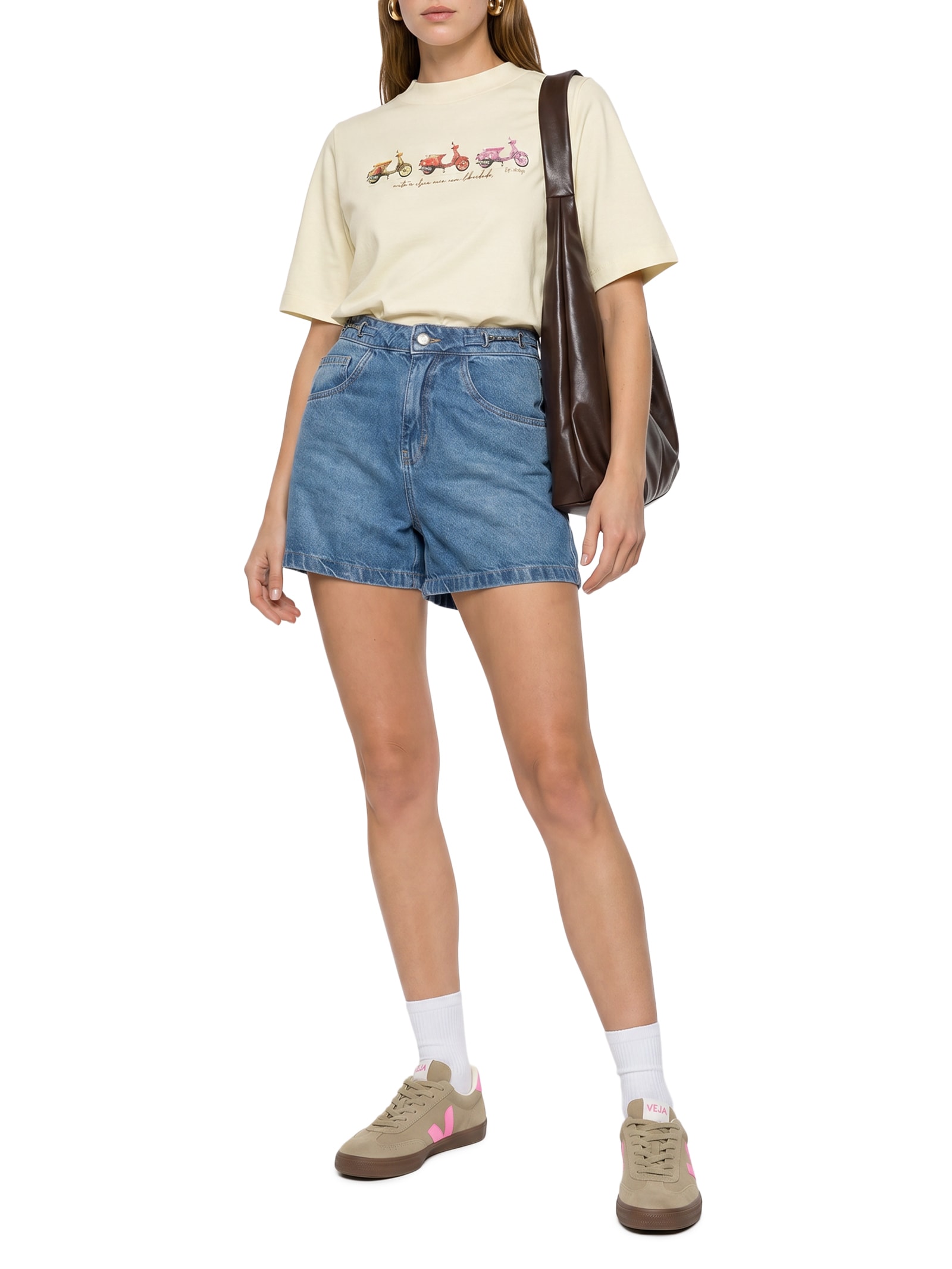 Camiseta Feminina Penteada Bege Lez A Lez