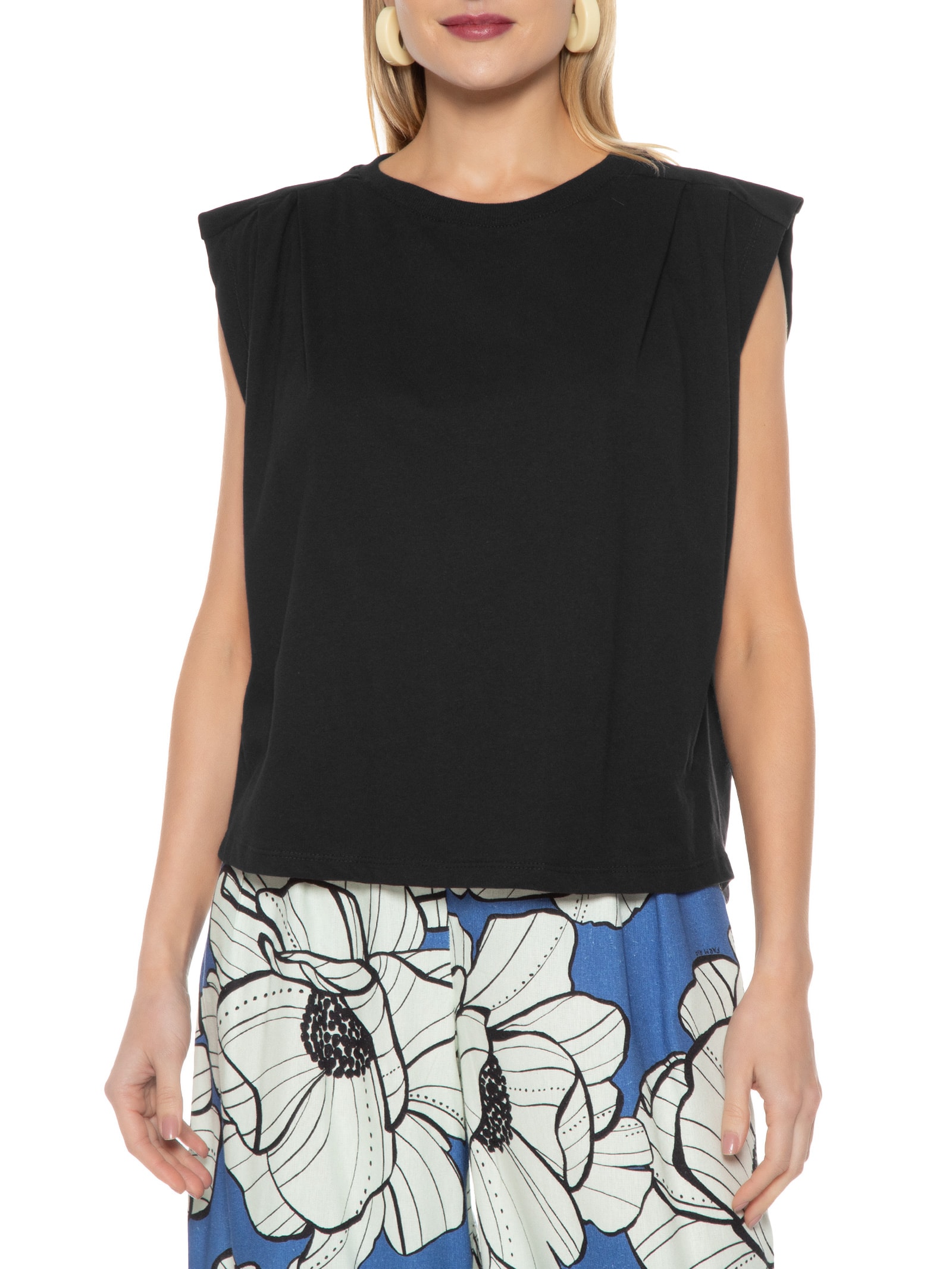 Camiseta Feminina Pregas Ombro Preto  Farm