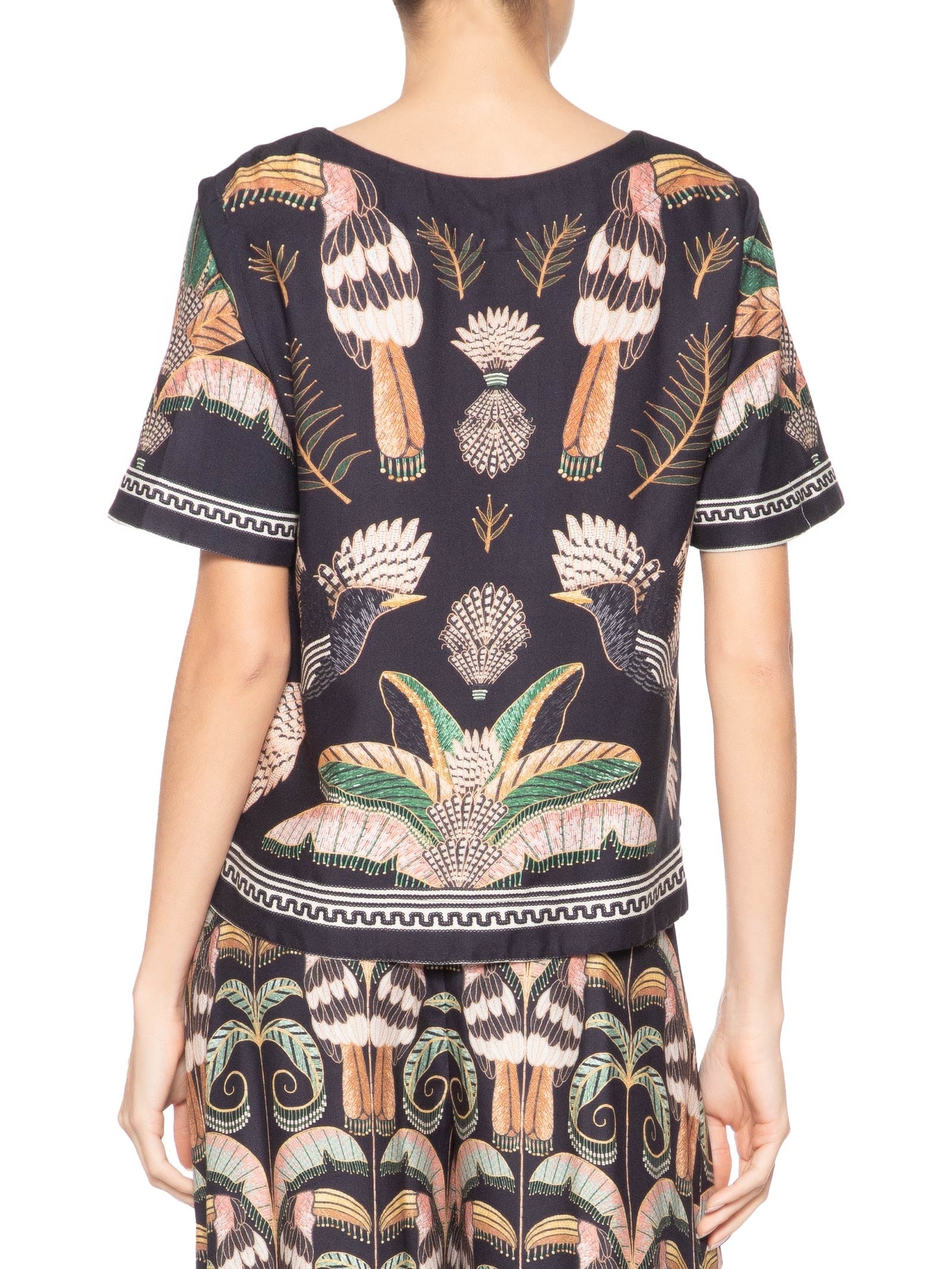 Camiseta Feminina Recanto Dos Pássaros Preto Farm