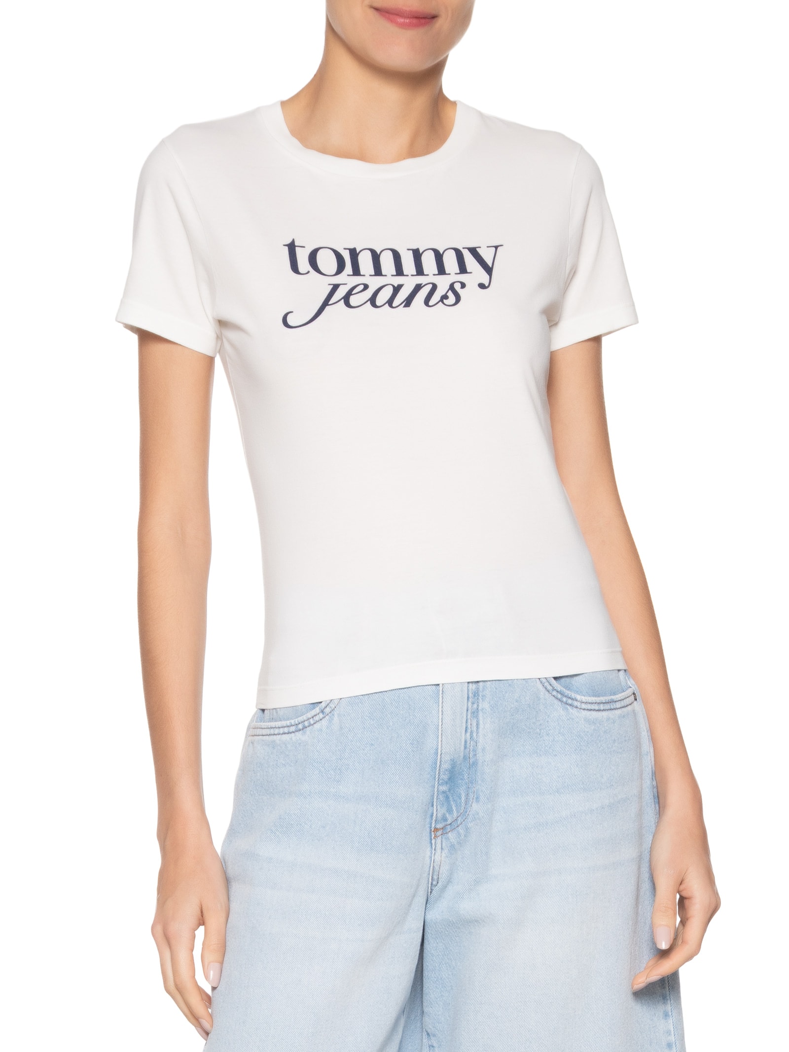 ?Camiseta Feminina Slim Essential Logo Tee Ext Branco Tommy Jeans