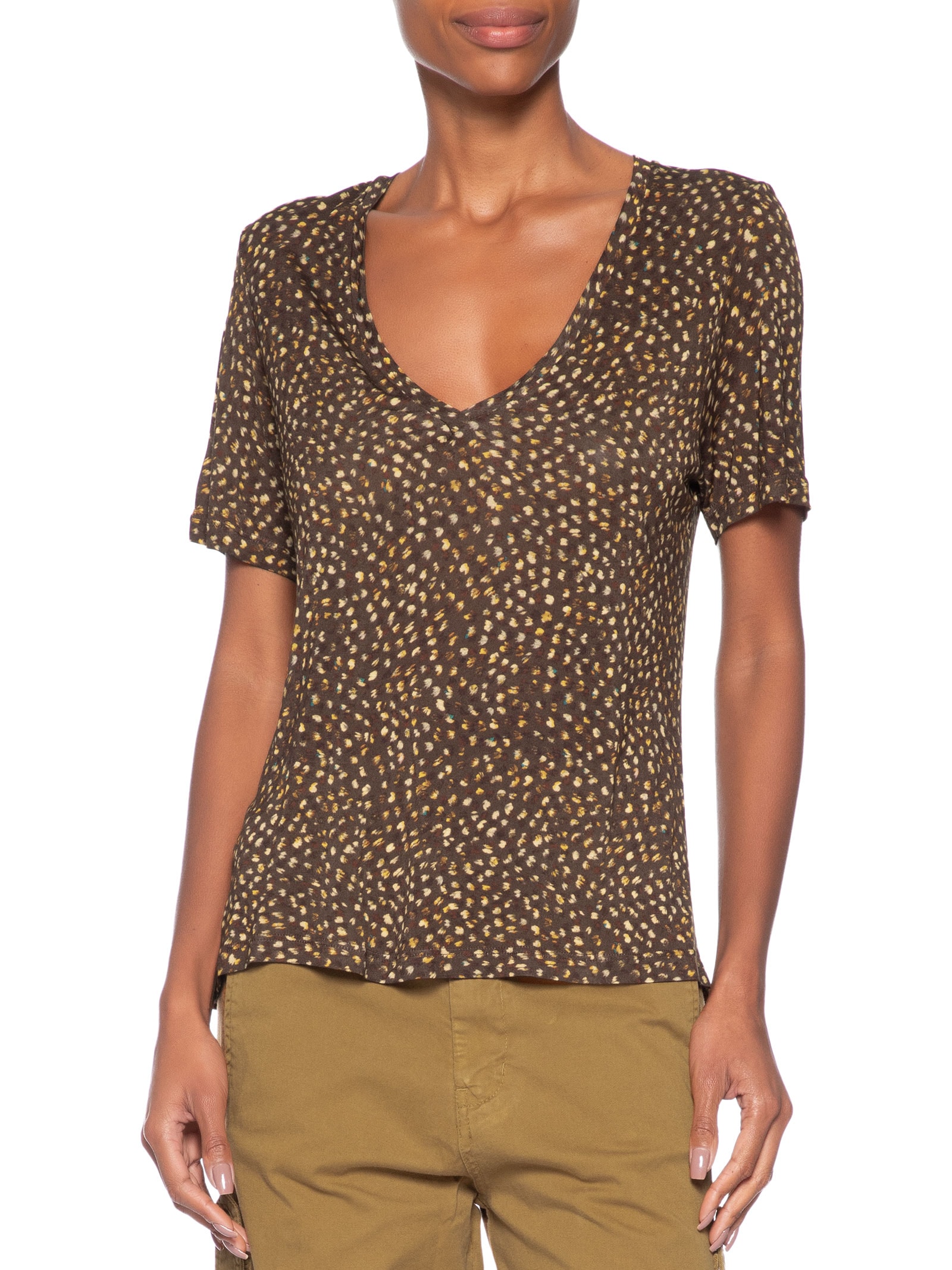 Camiseta Feminina Tee Decote V Manga Curta Textura Selva Marrom Animale
