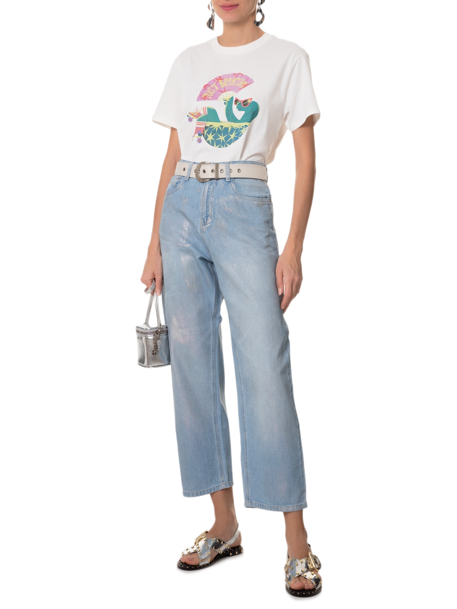 Camiseta Feminina Turtle Just Breathe Off White Animale Jeans
