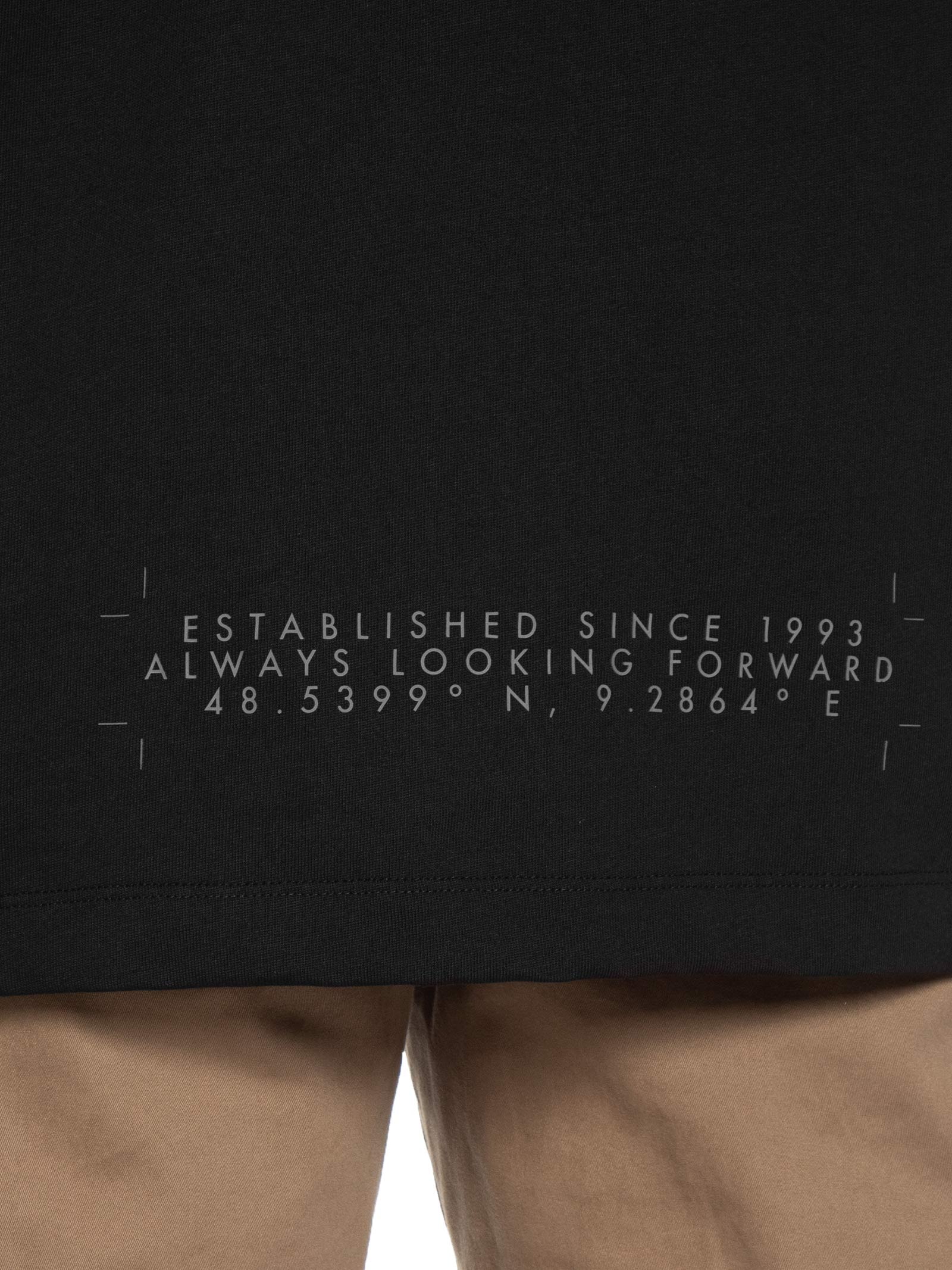 Camiseta Manga Longa Deaside Preto Hugo