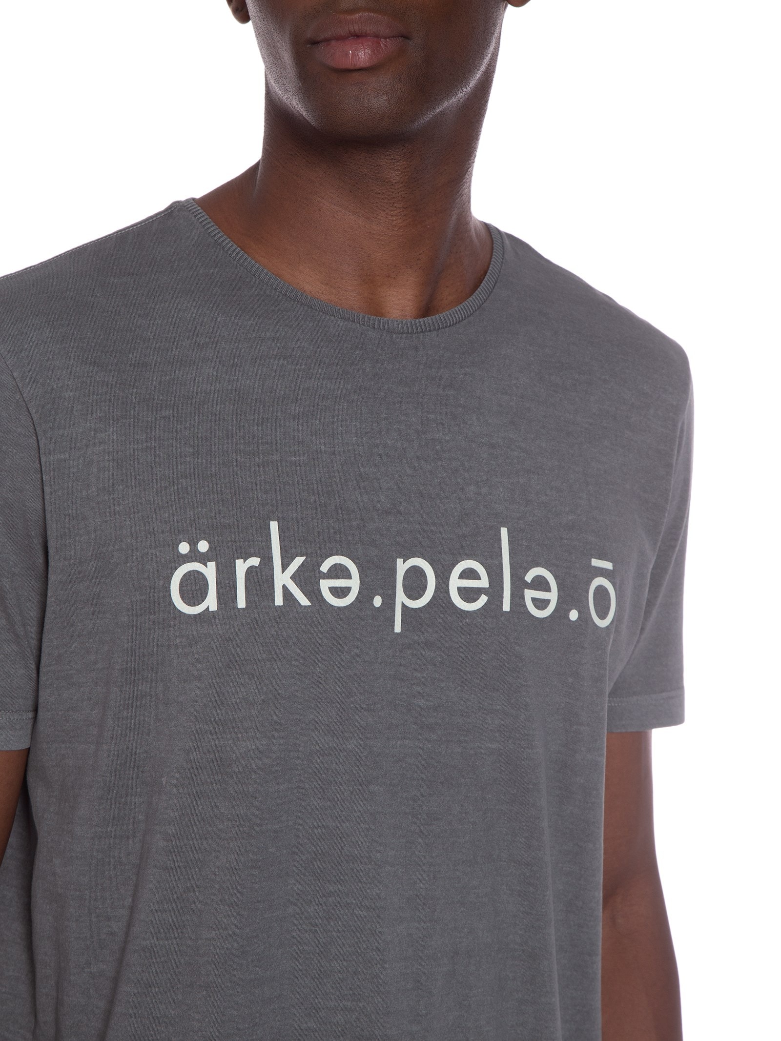 Camiseta Masculina Arkipelago Peito Cinza Kour
