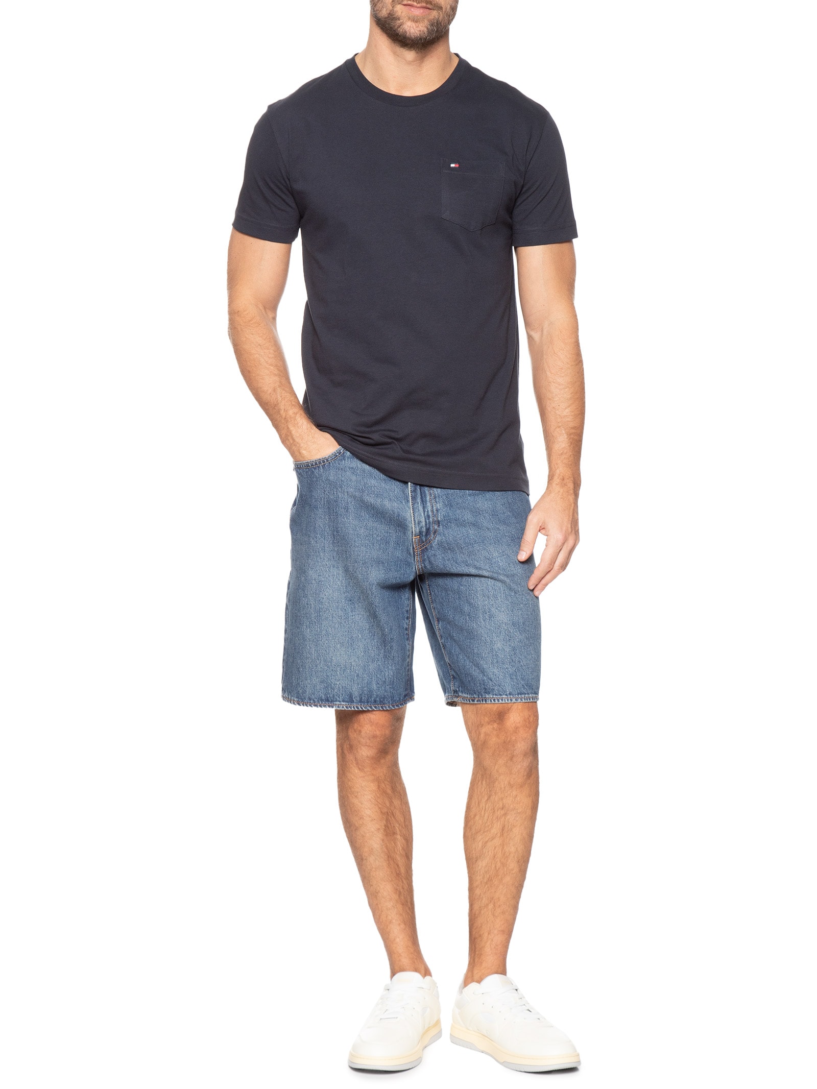 Camiseta Masculina Básica Com Bolso Regular Fit Em Algodão Azul Tommy Hilfiger