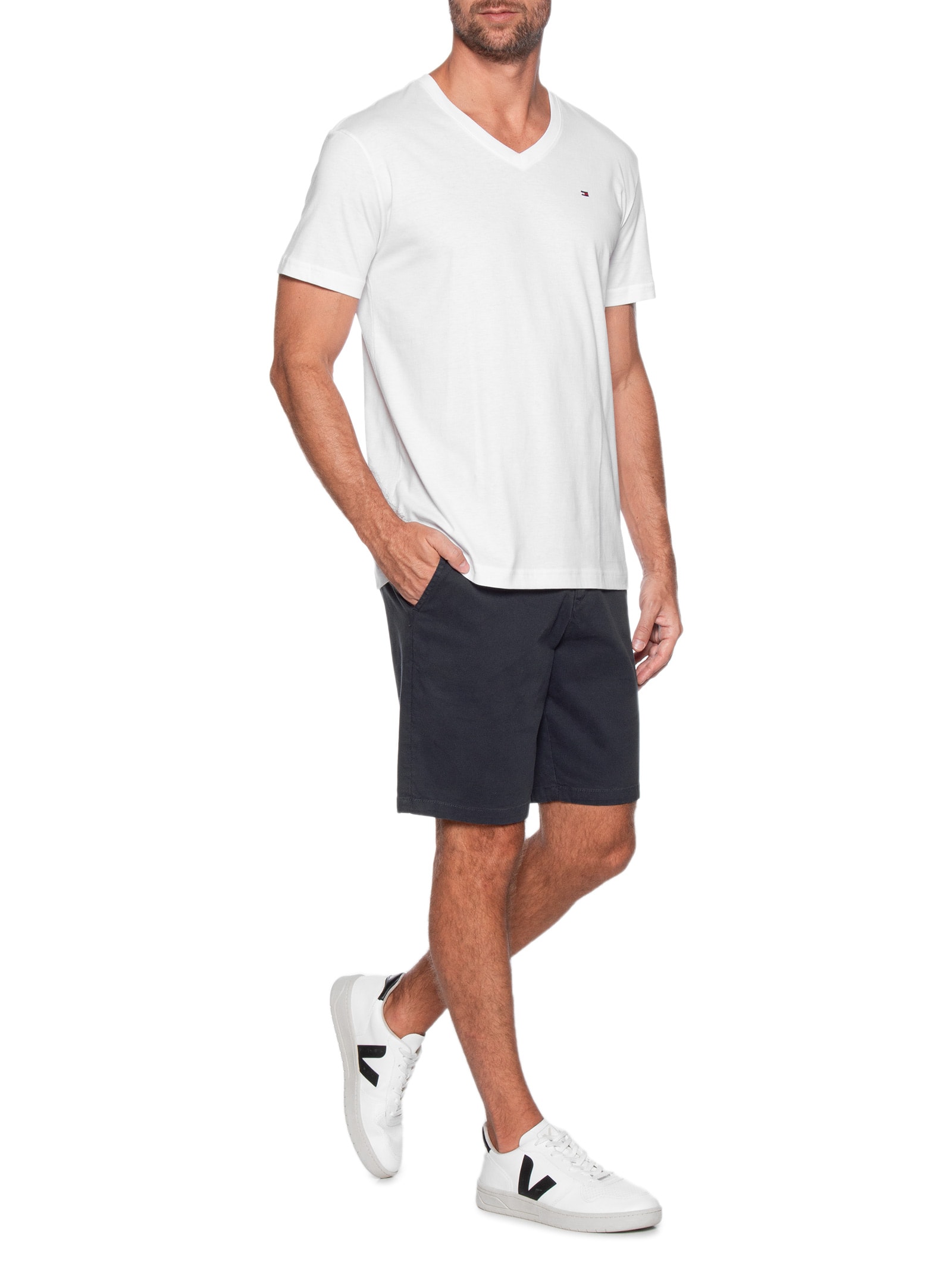 Camiseta Masculina Básica Gola V Regular Fit Em Algodão Branco Tommy Hilfiger