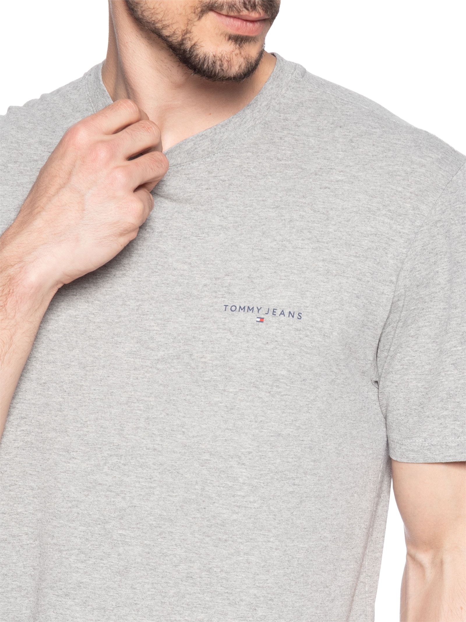 Camiseta Masculina Básica Regular Fit Linear Chest Em Algodão Cinza Tommy Jeans