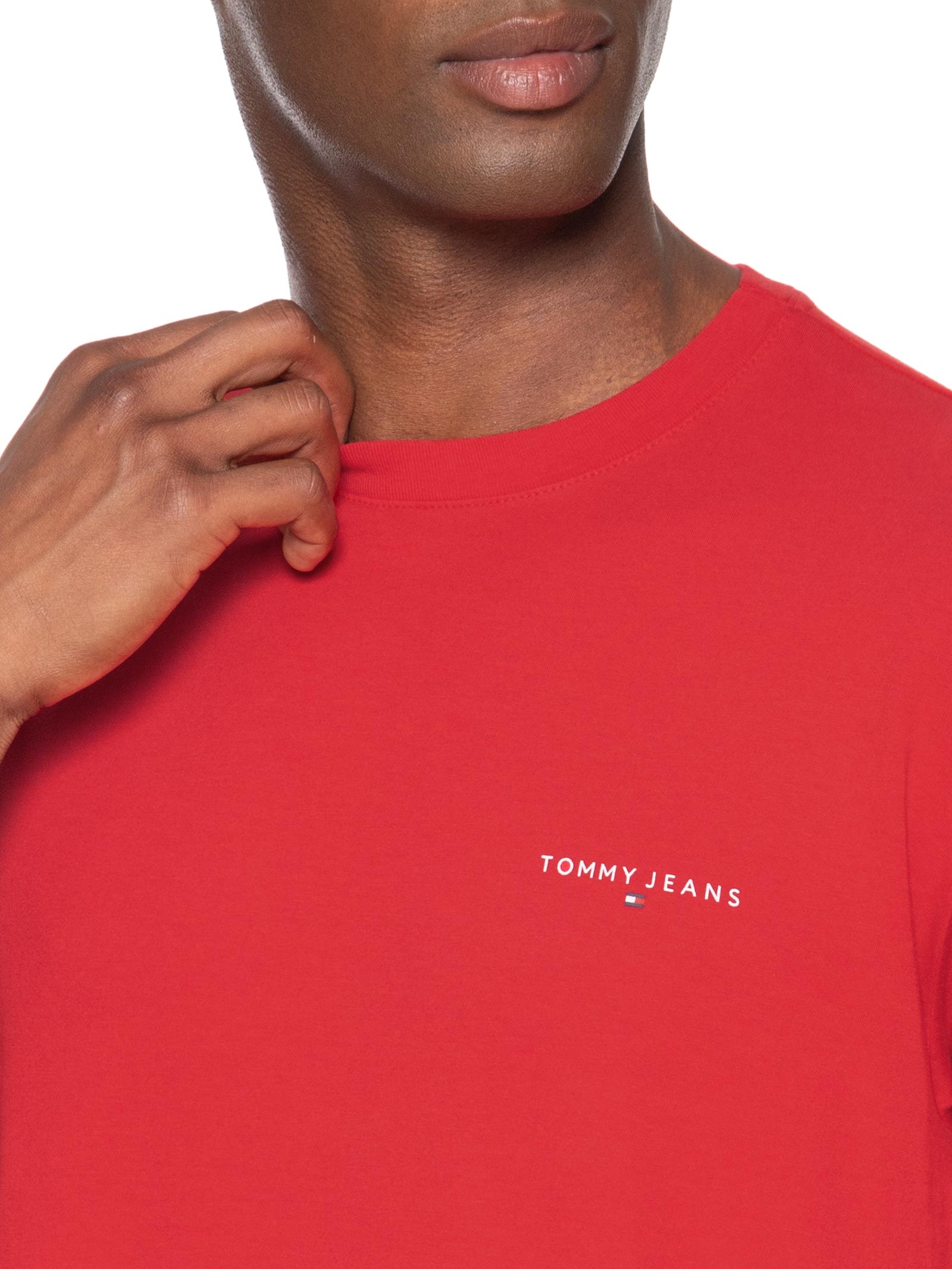 Camiseta Masculina Básica Regular Fit Linear Chest Em Algodão Vermelho Tommy Jeans