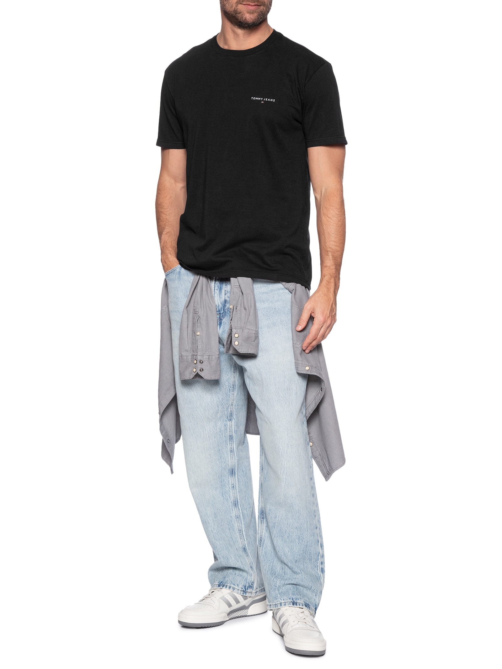 Camiseta Masculina Básica Regular Fit Linear Chest Preto Tommy Jeans